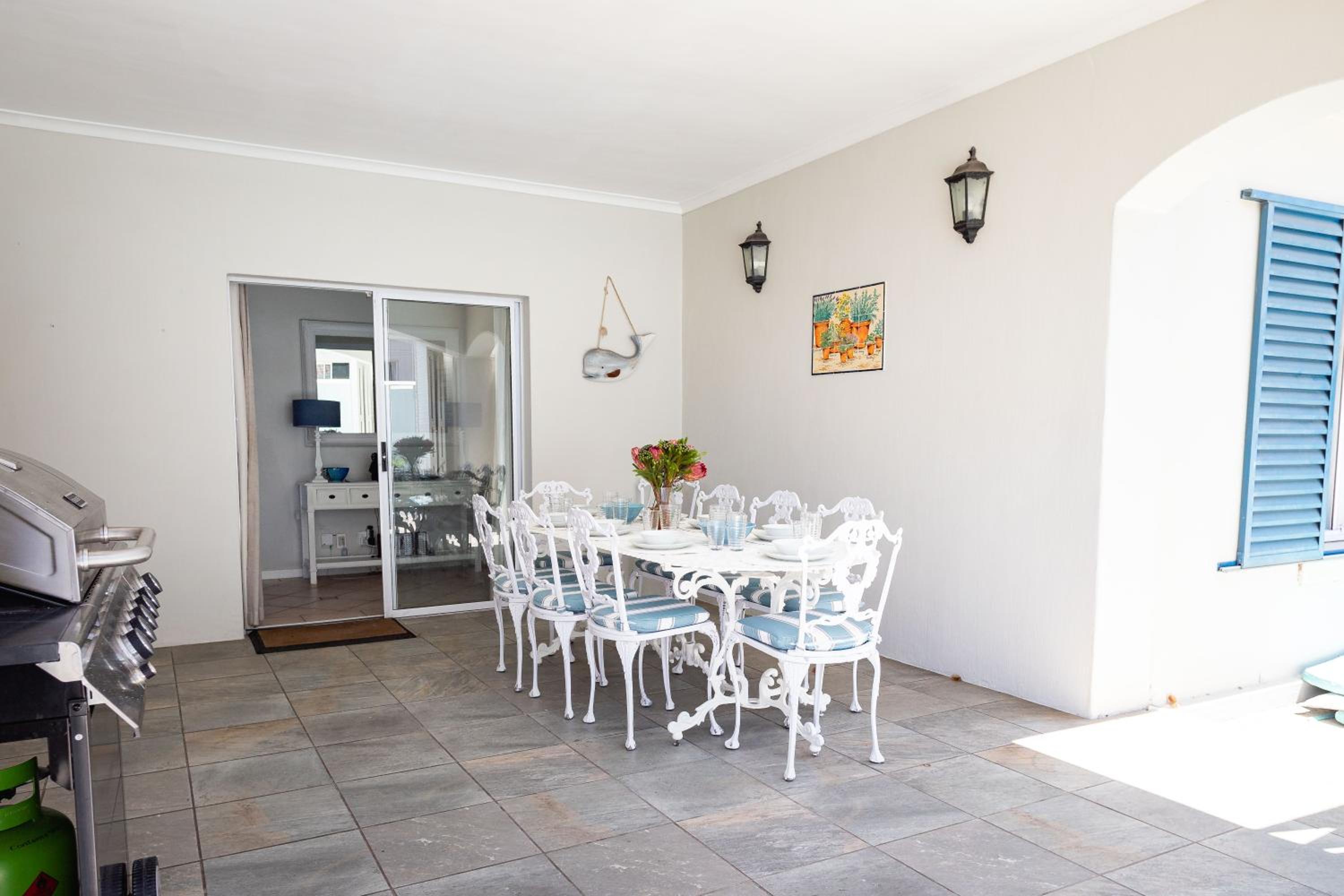 Villa with Sea View photo 2