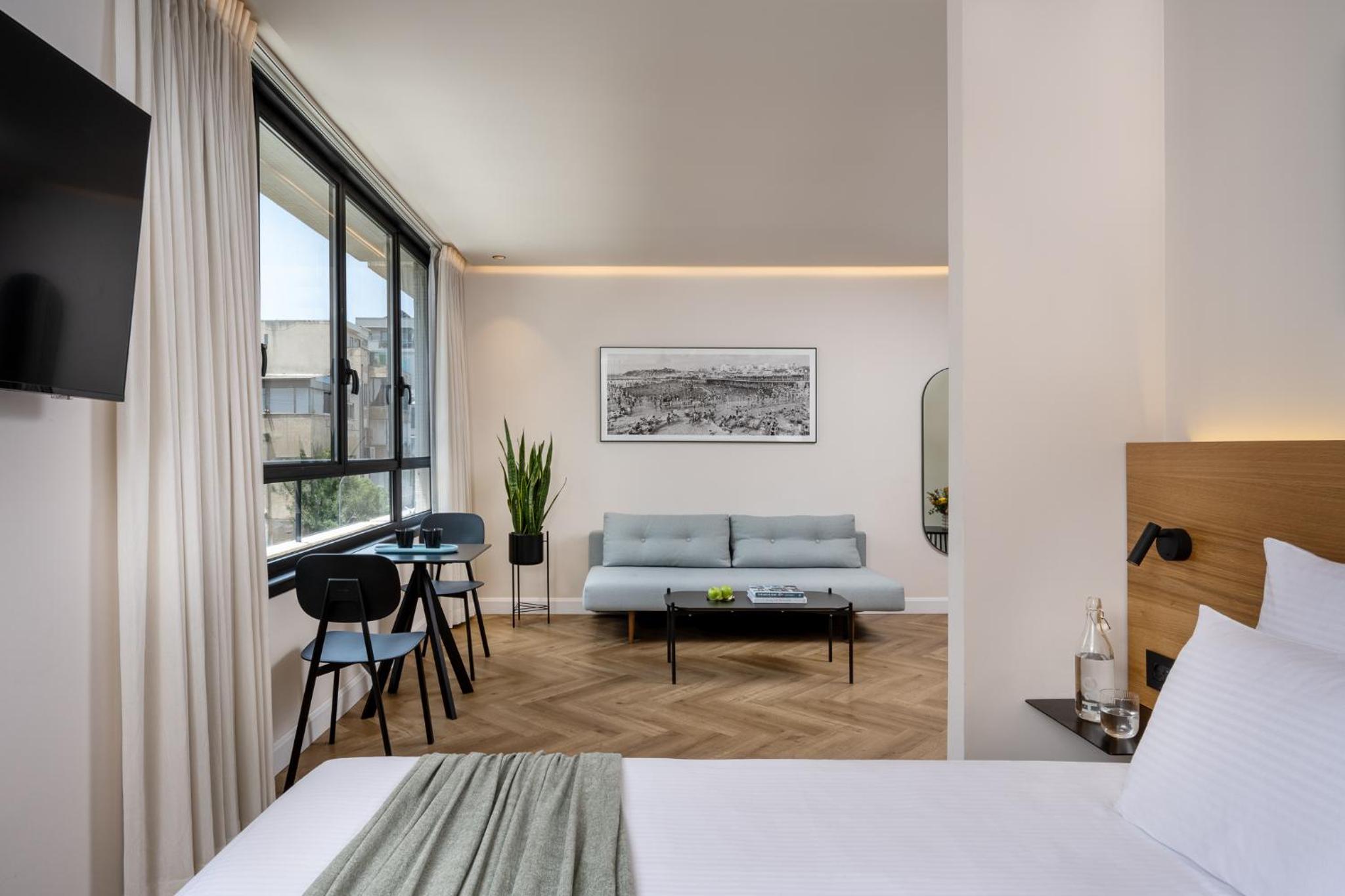 Deluxe Suite - Photo 4