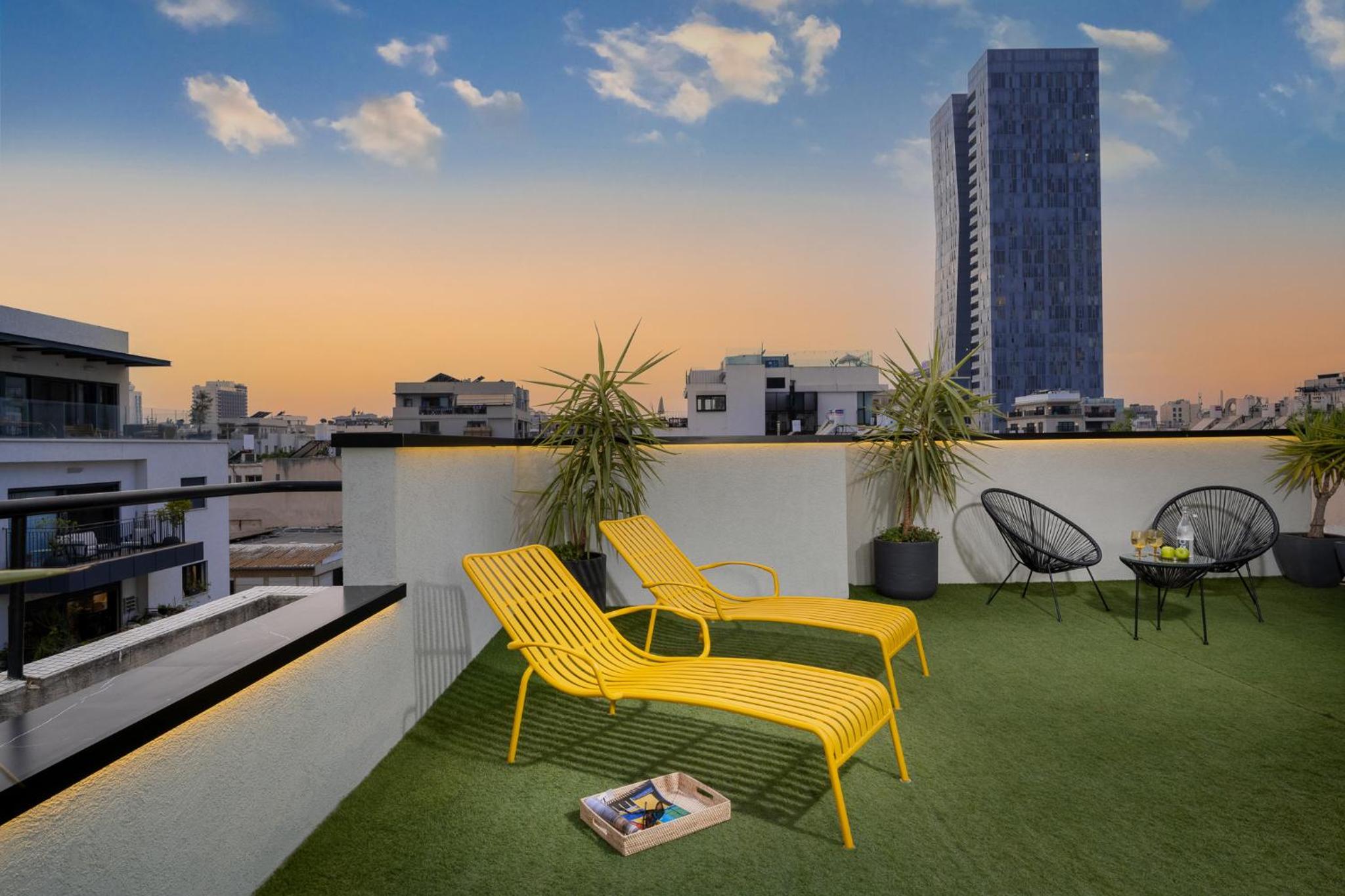 Studio with Terrace - Photo 2