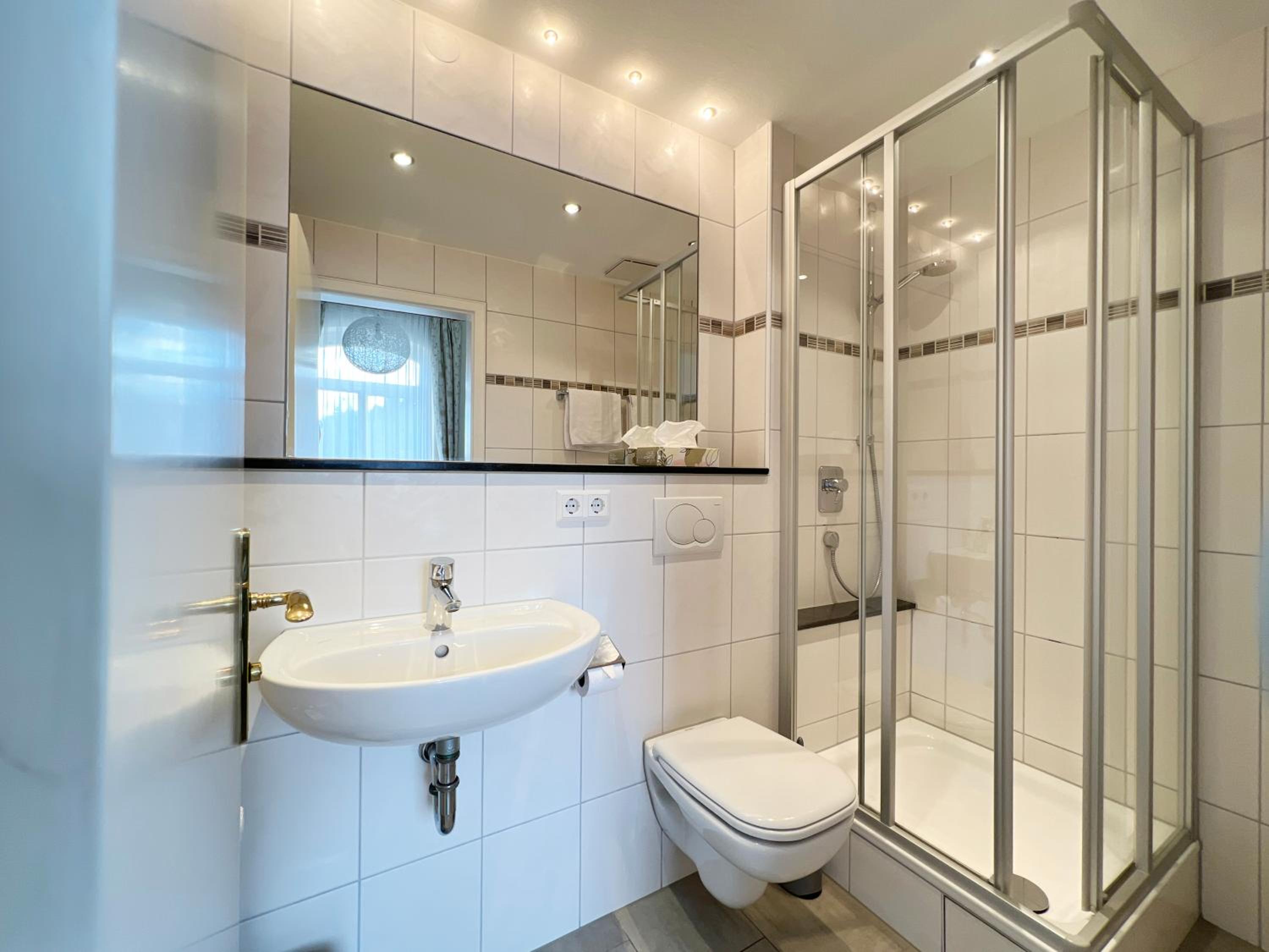 Double Room - Photo 9