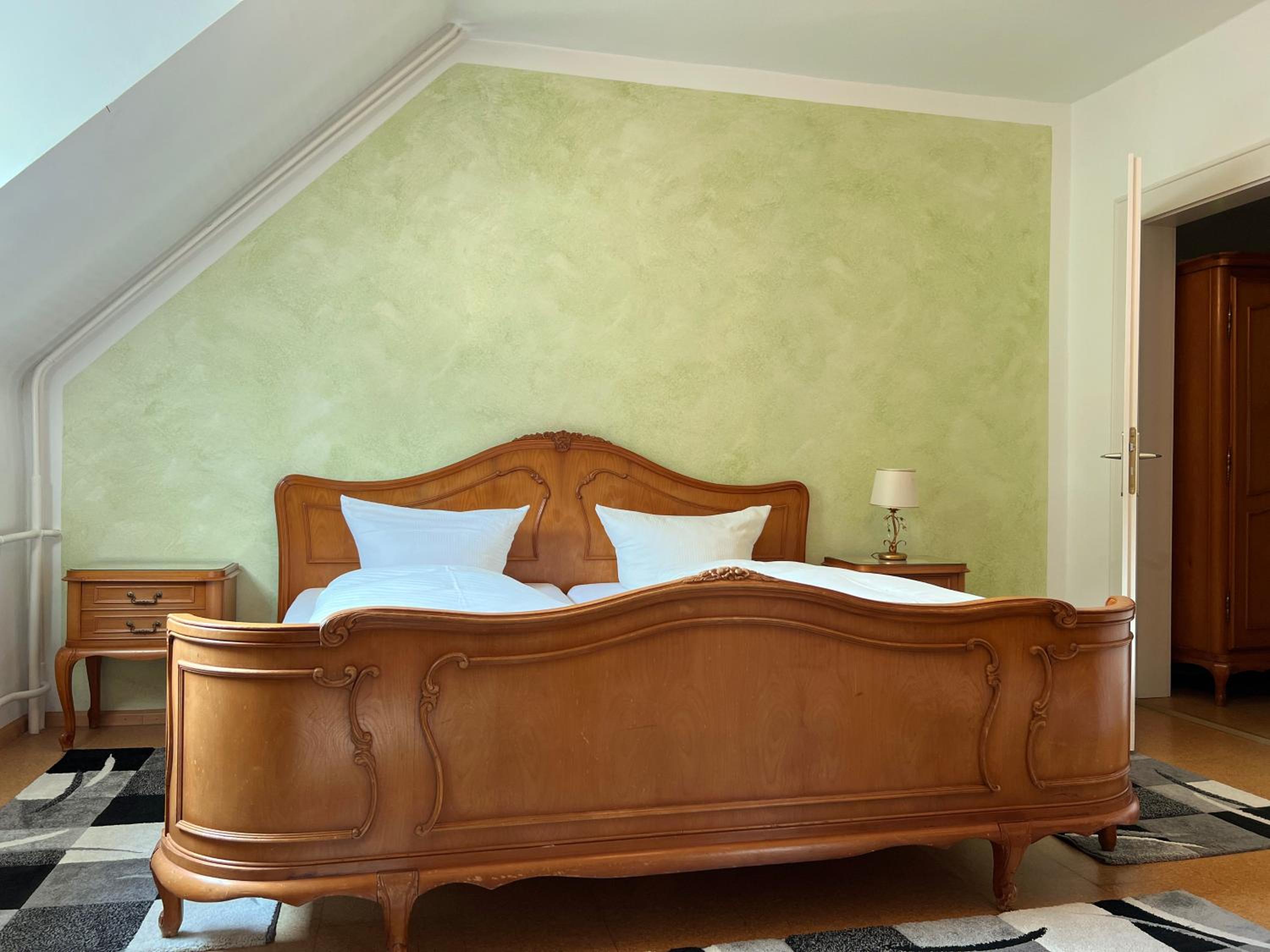 Double Room - Photo 13