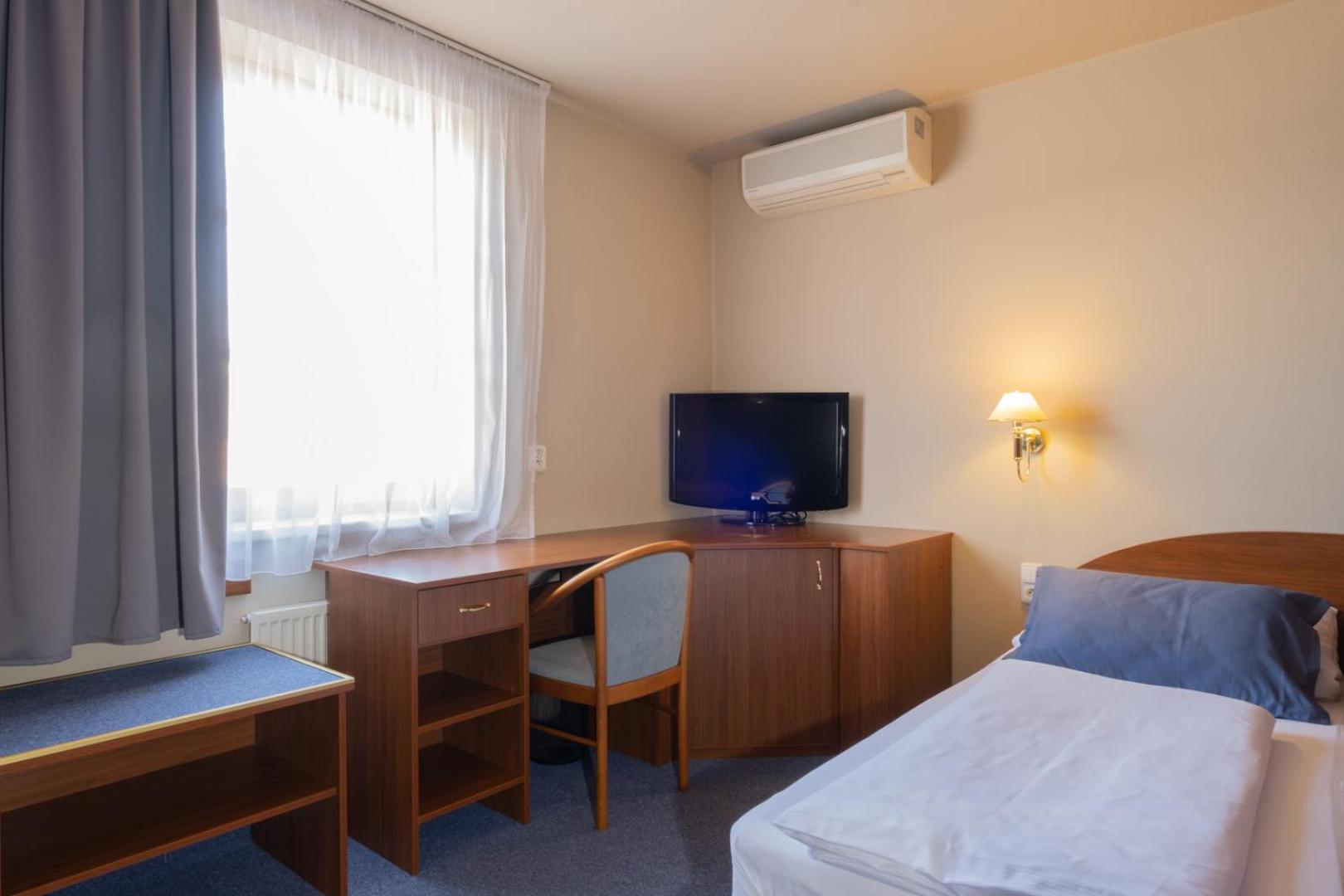 Standard Double Room - Photo 4