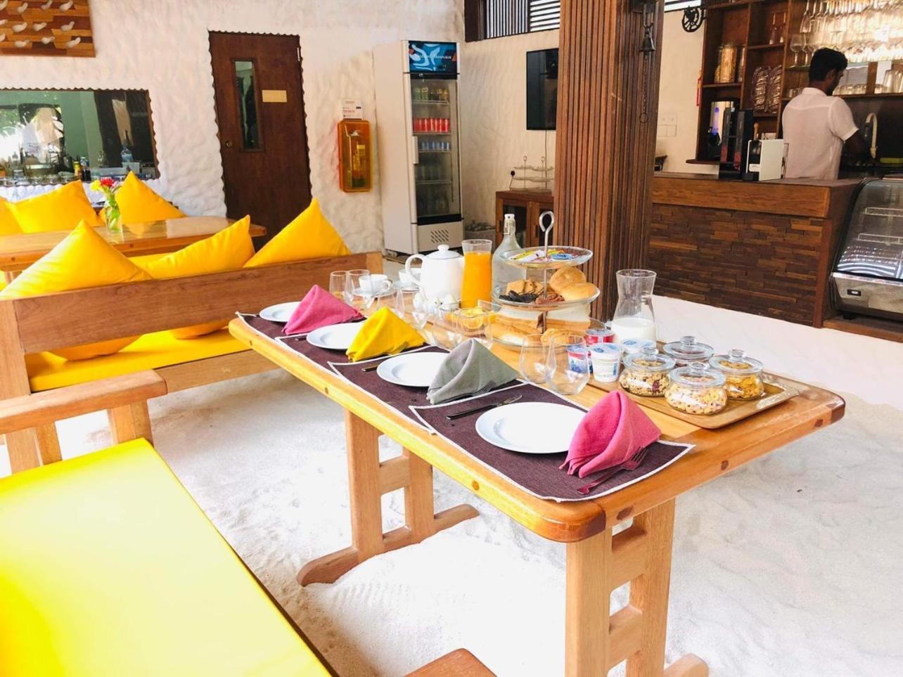 Deluxe Double Room (2 Adults + 1 Child) photo 2