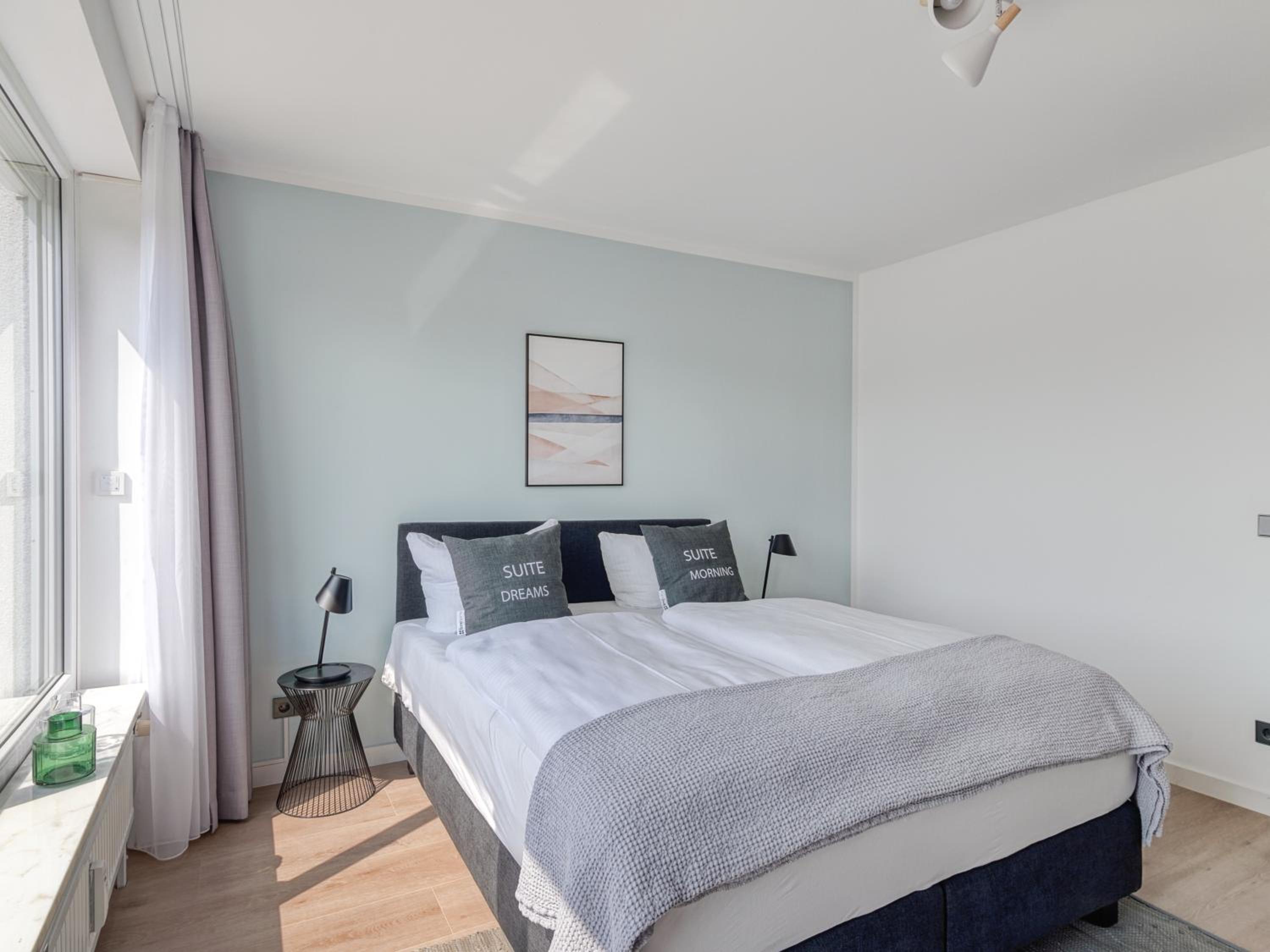 Three-Bedroom Suite with Terrace - Photo 29
