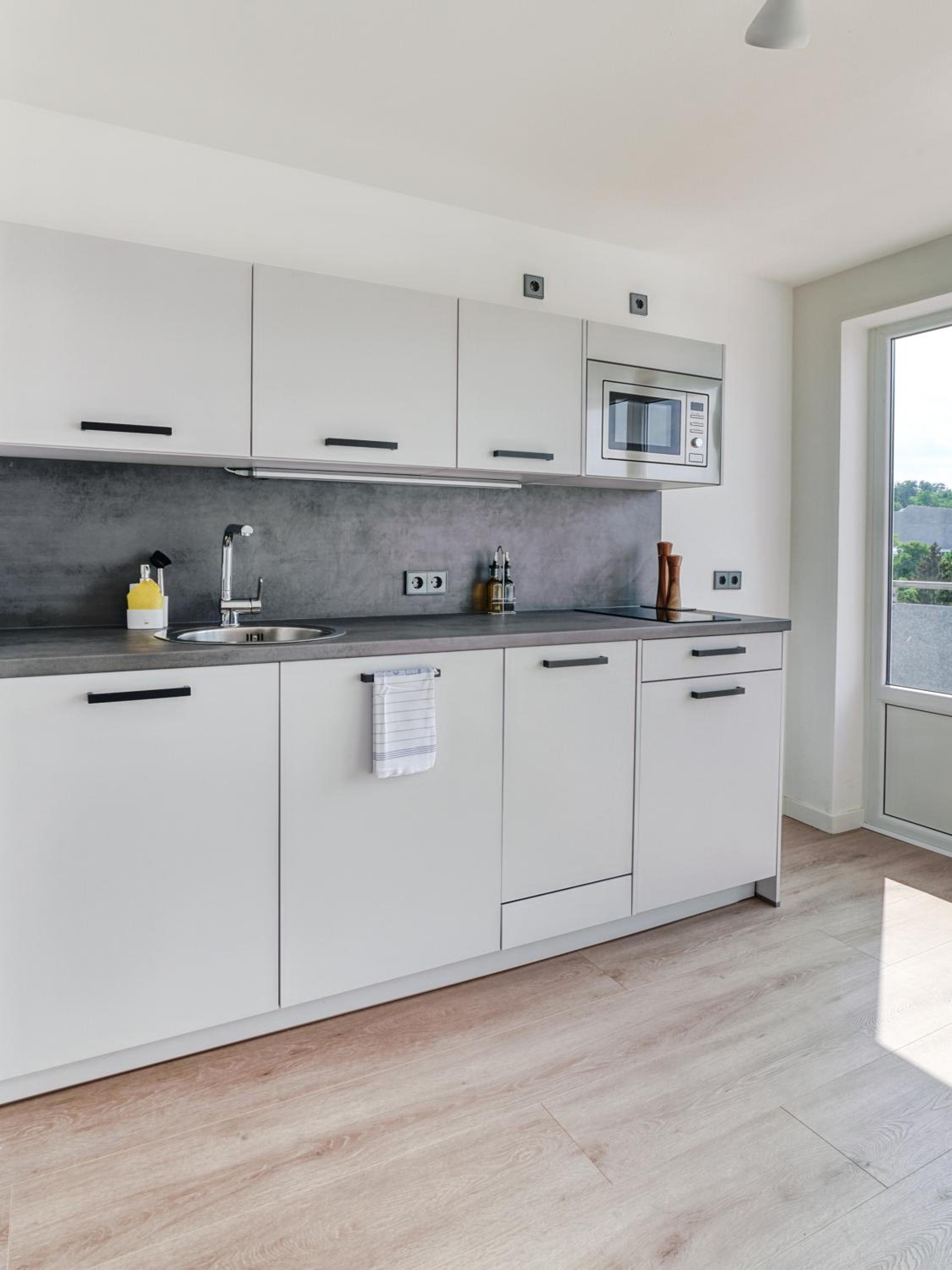 Three-Bedroom Suite with Terrace - Photo 4