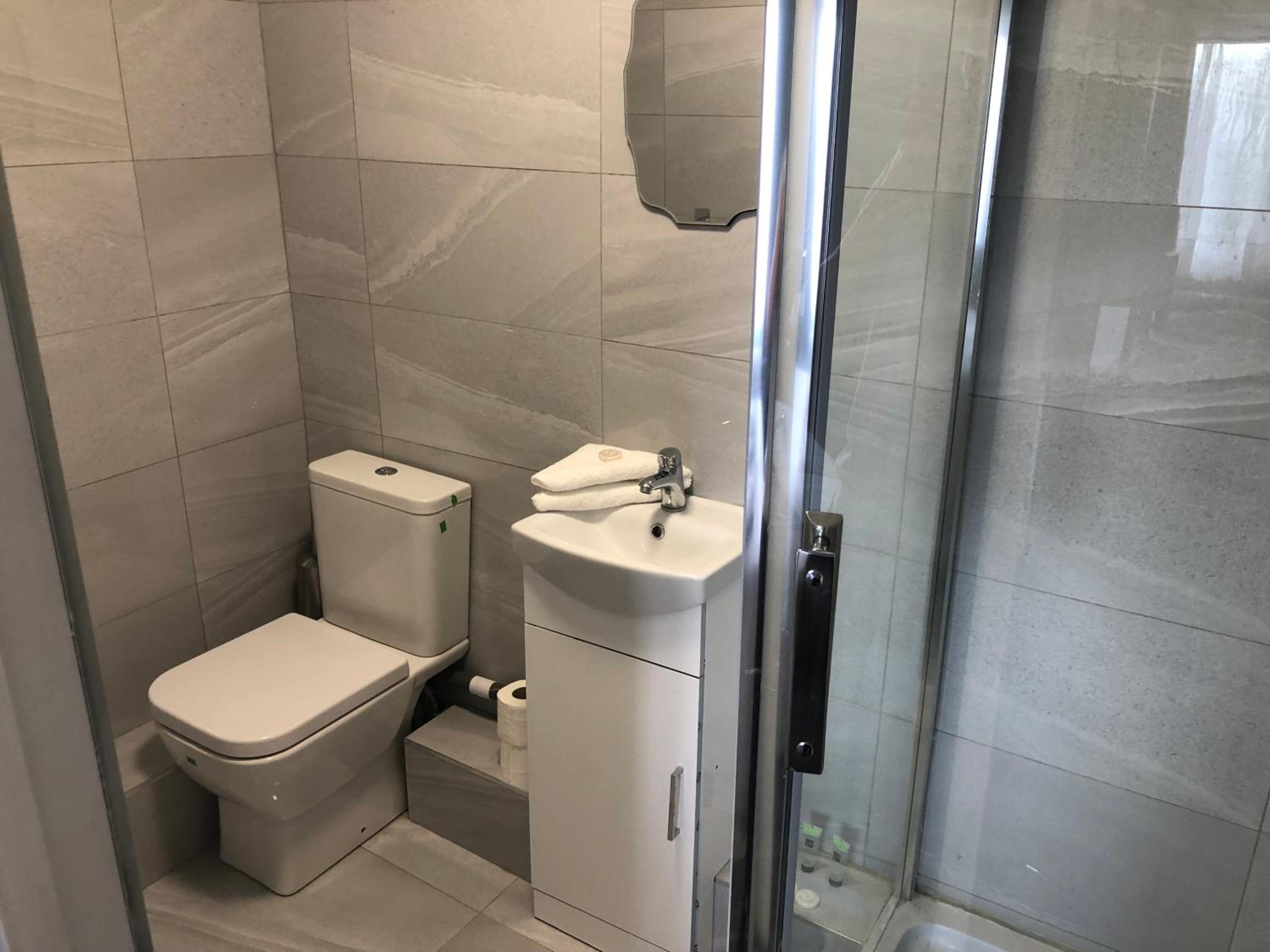 Budget Double Room photo 2