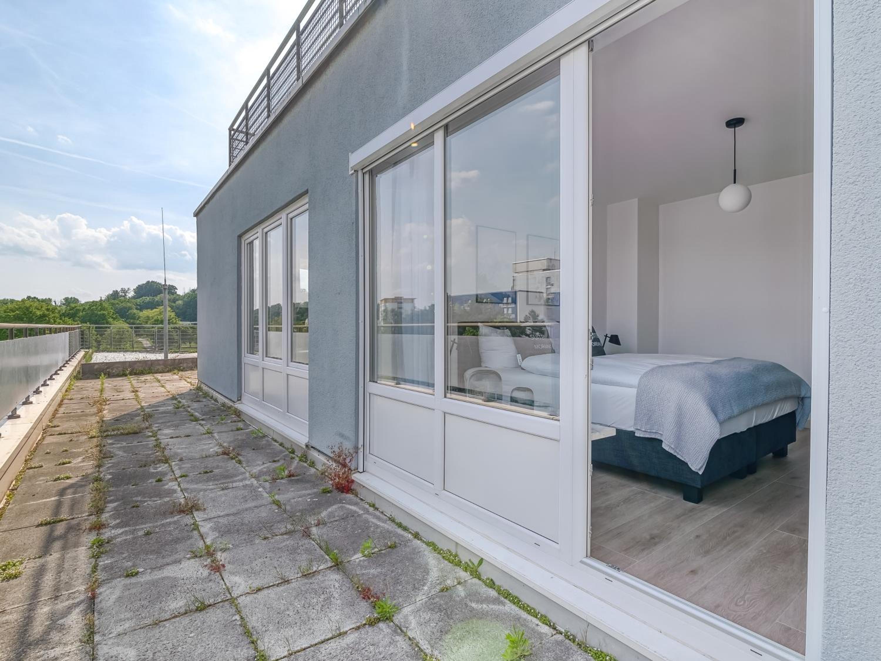 Three-Bedroom Suite with Terrace - Photo 19