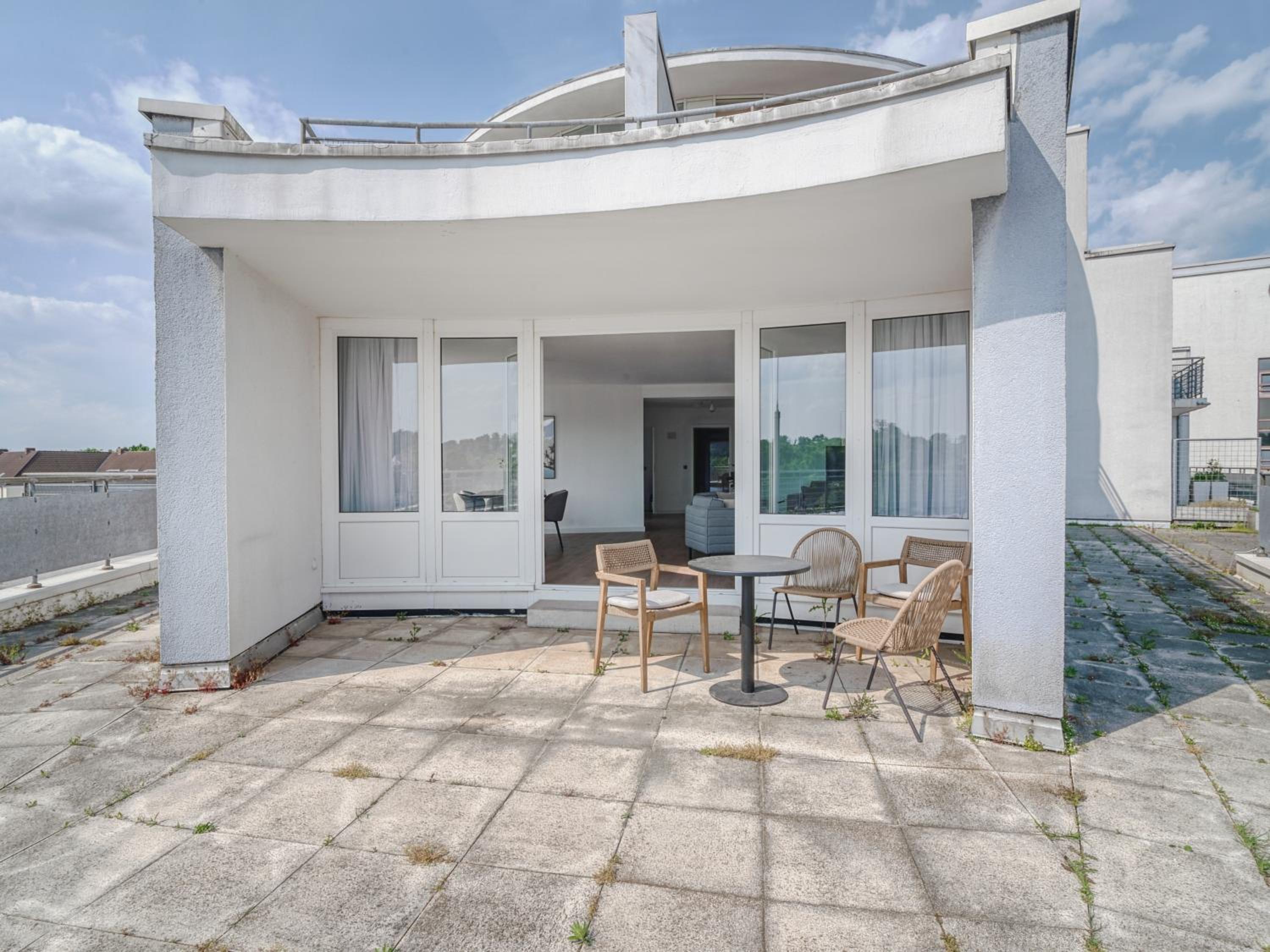 Three-Bedroom Suite with Terrace - Photo 40