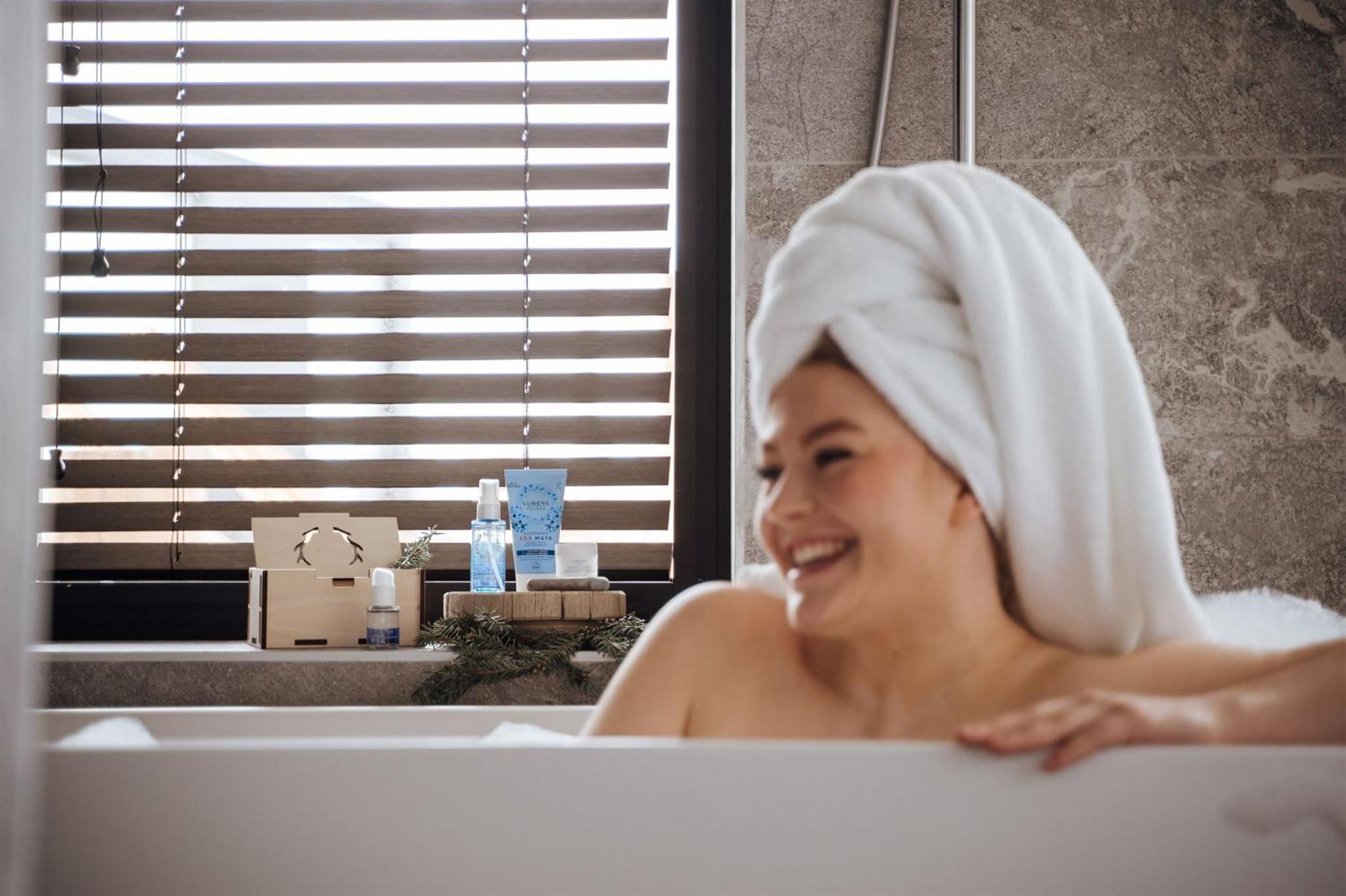 Mystique Deluxe Spa - Photo 17