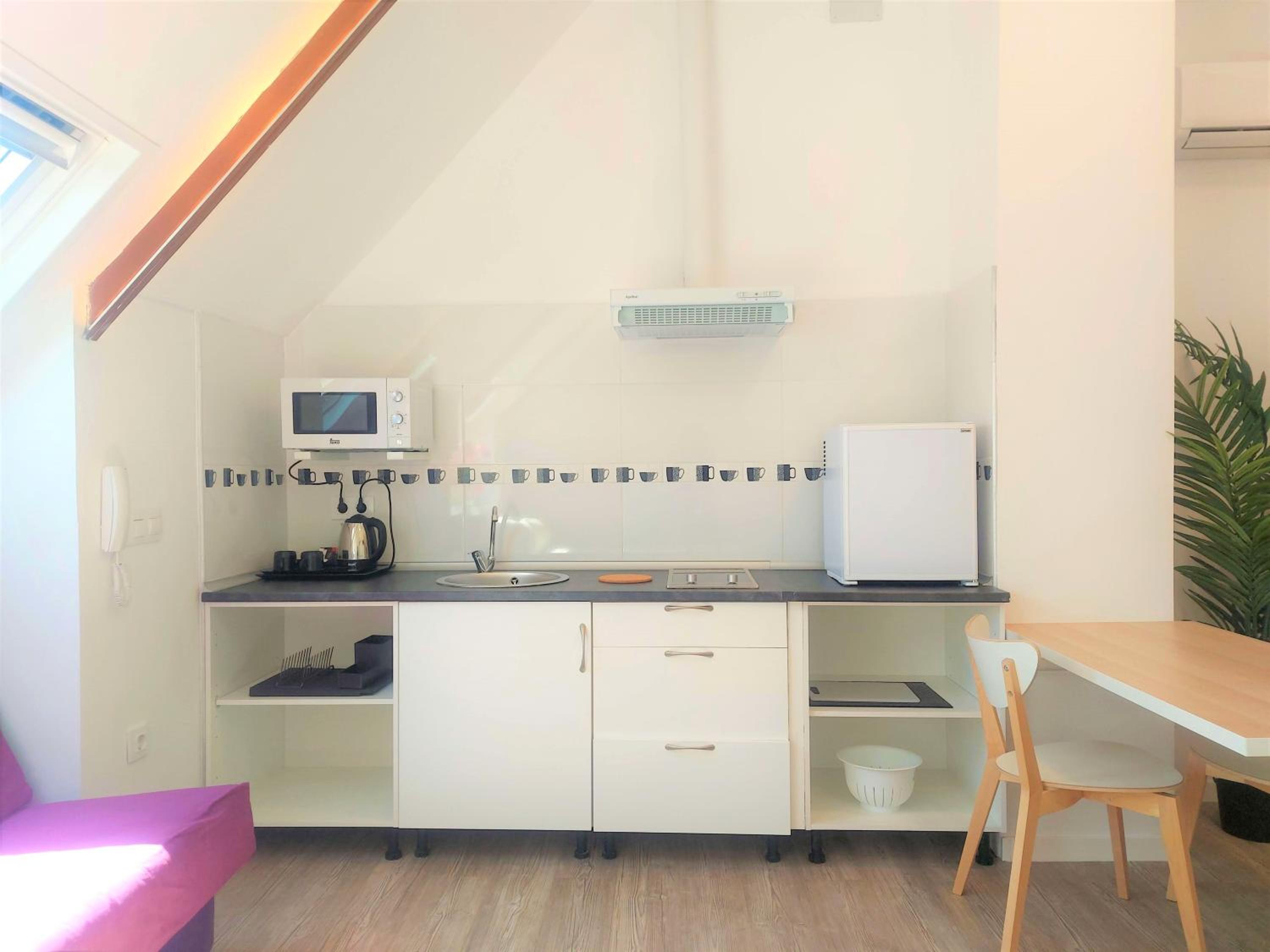 Studio Apartment - Photo 5