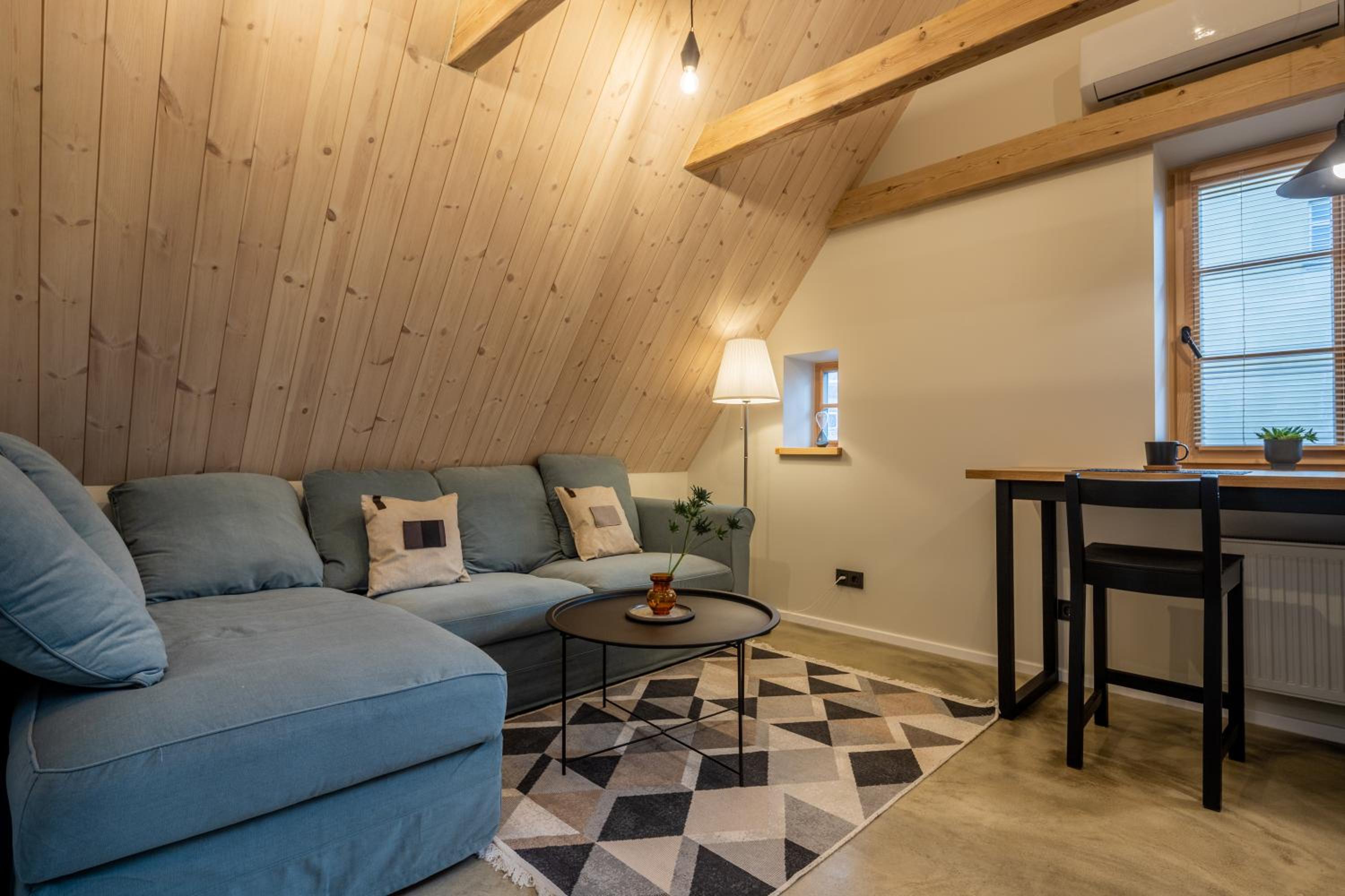 One-Bedroom Apartment
