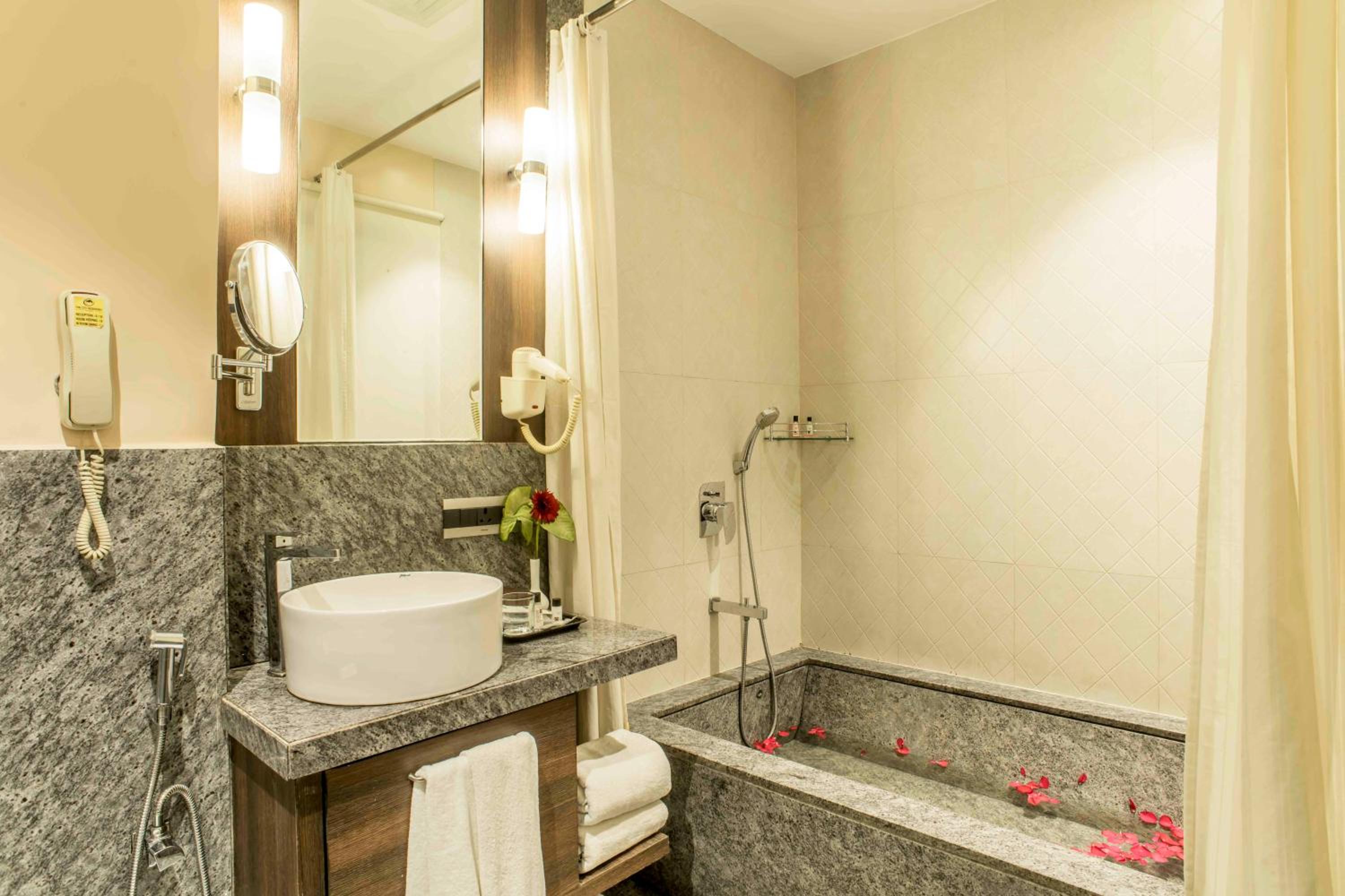 Superior Double Room - Photo 2