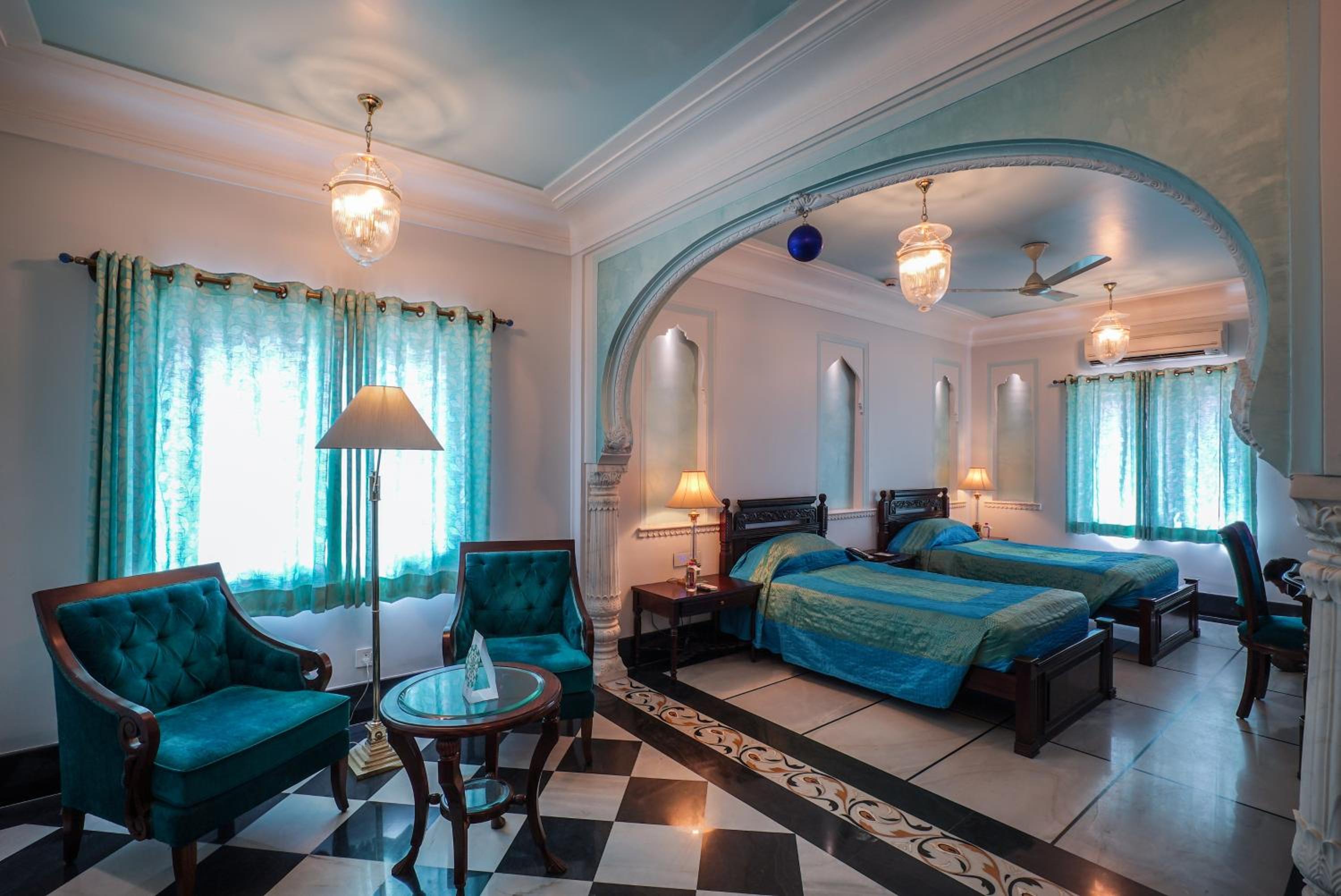 Suite: 20% off on session of Spa, 10% off on food & beverage services, 15 % off On Laundry photo 3