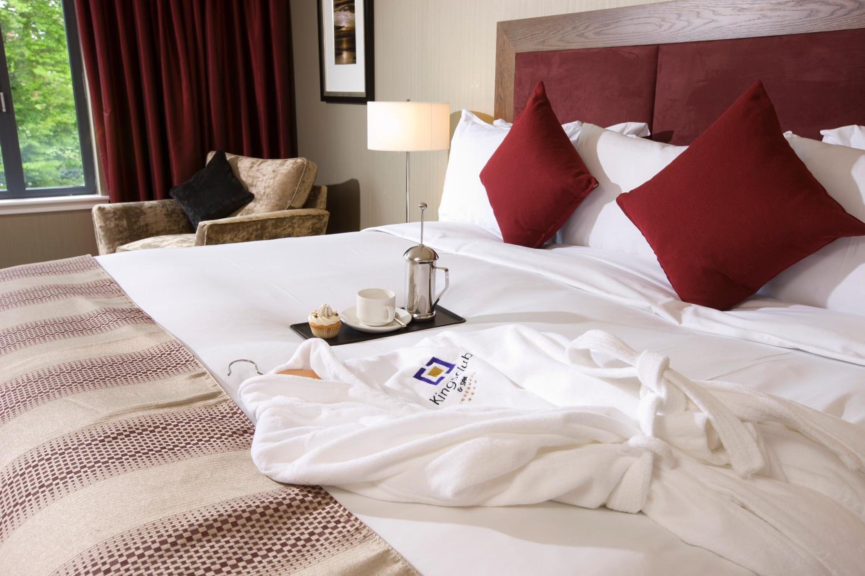 Executive King Room - Non-Smoking - Photo 4