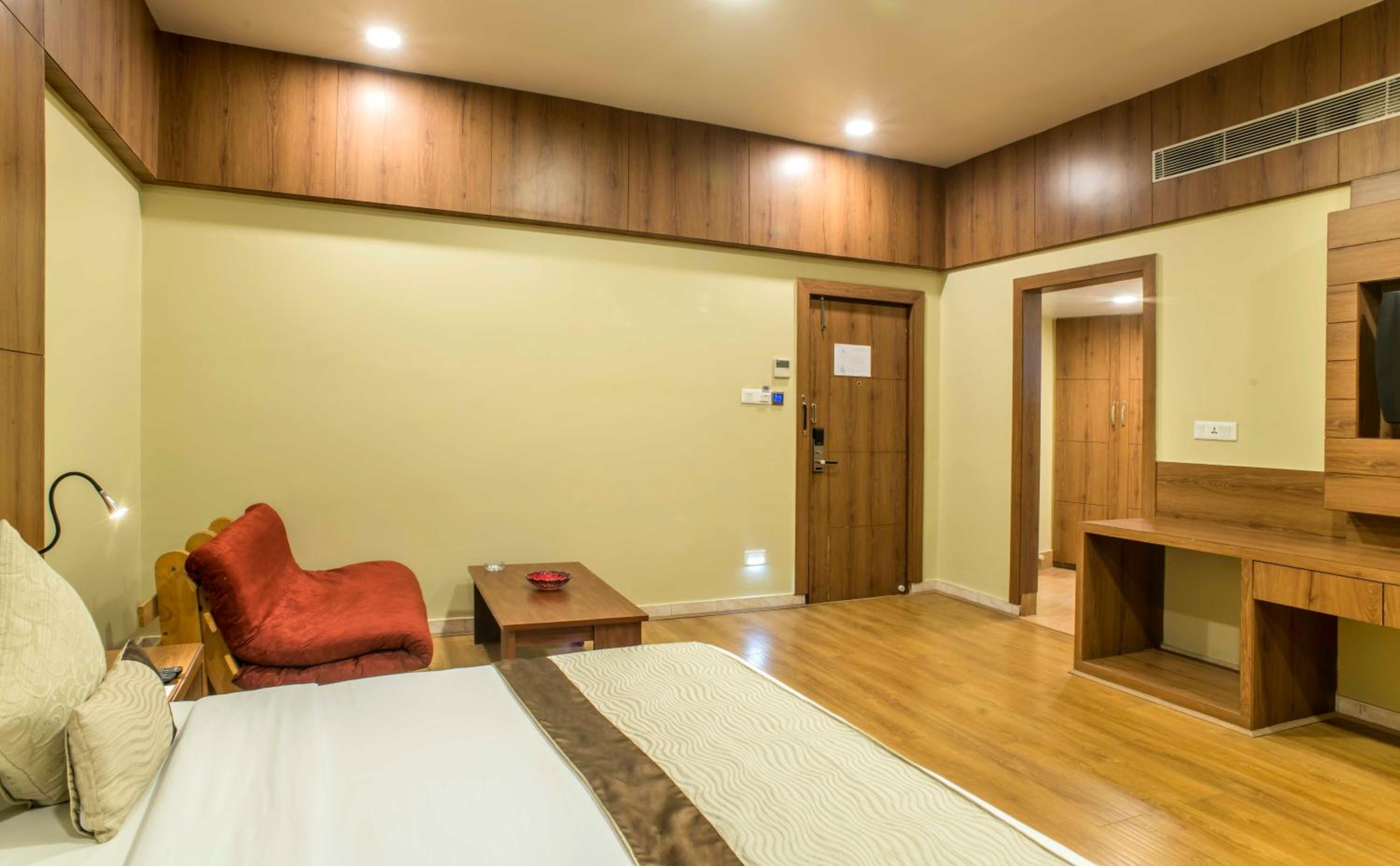 Double or Twin Room - Photo 3