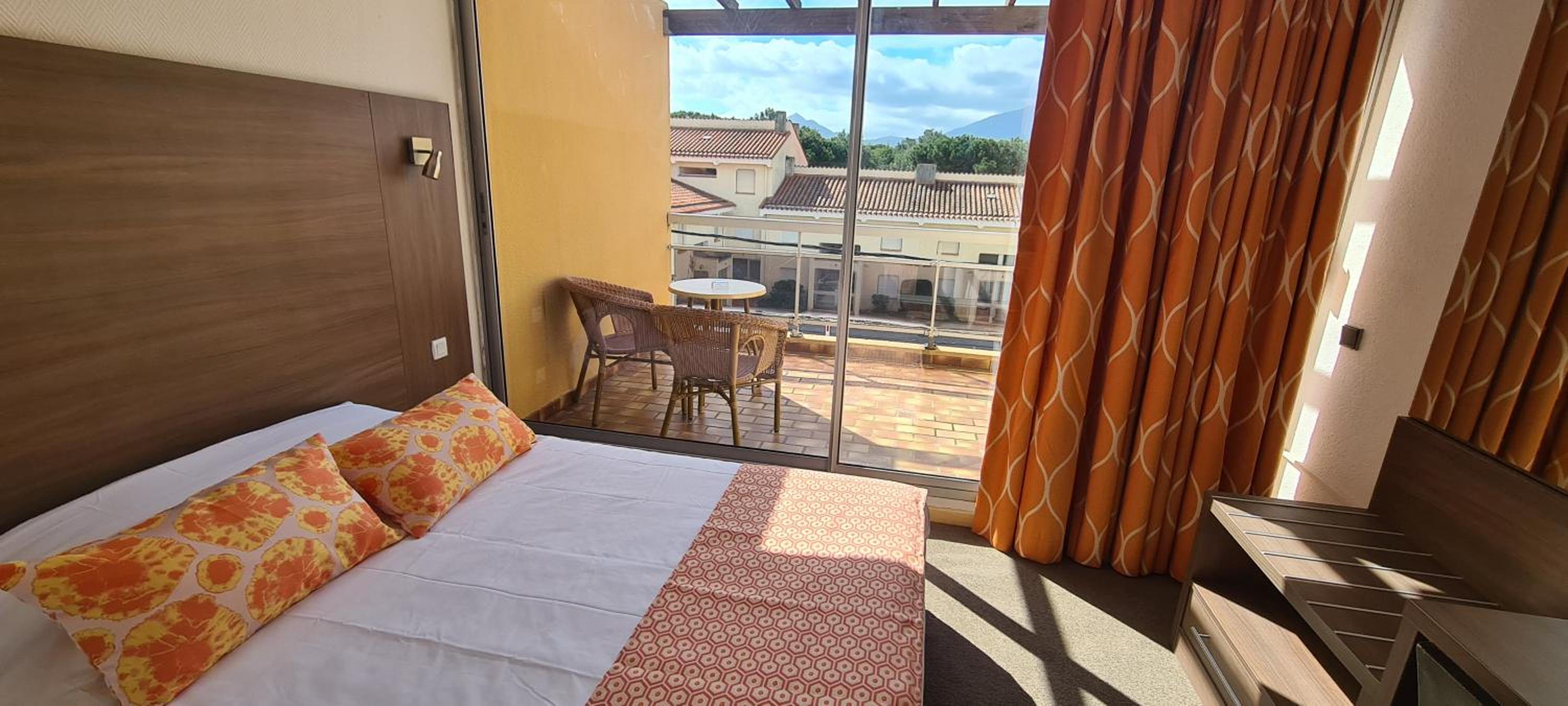 Standard Double Room with Terrace - Photo 7