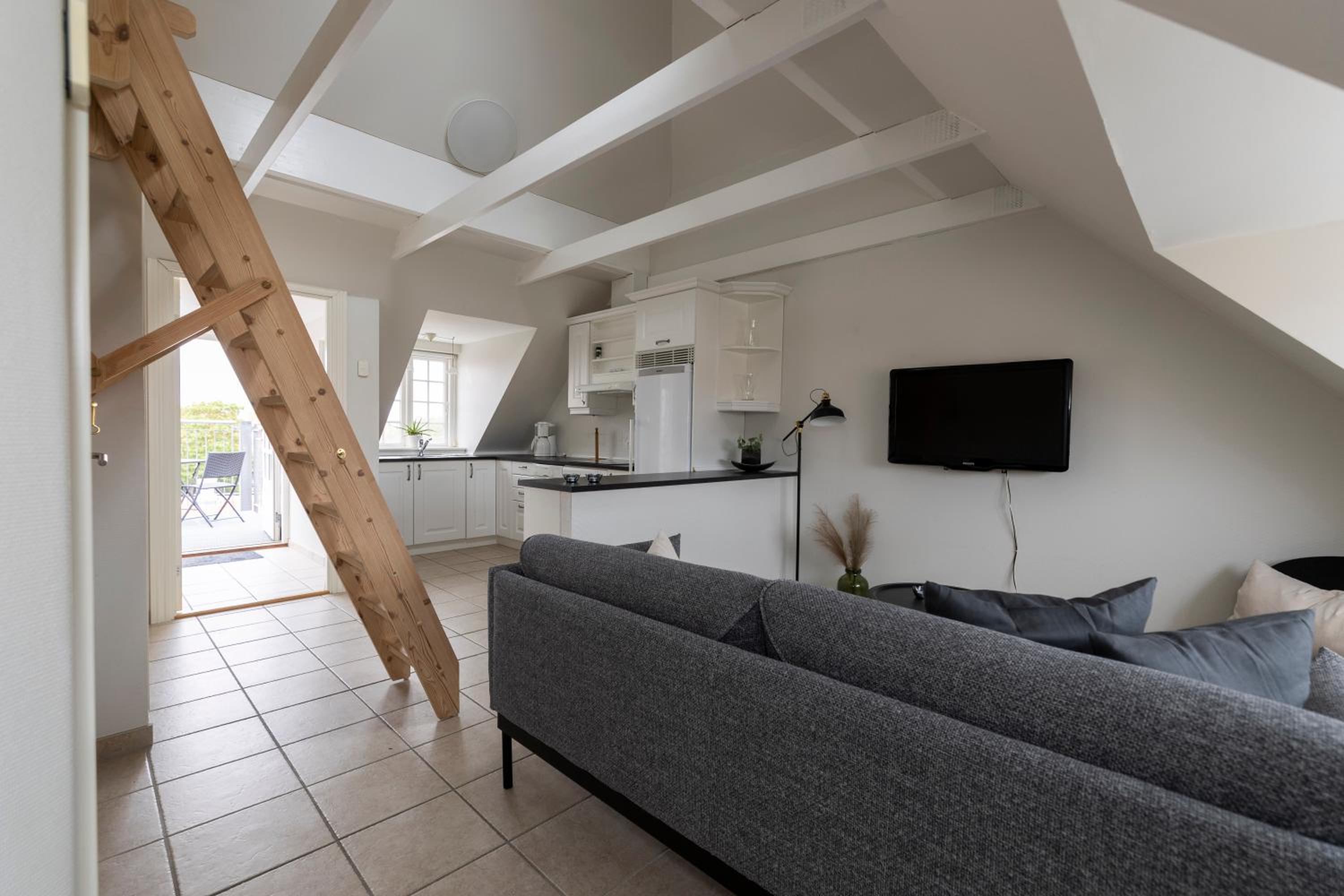 One-Bedroom Duplex Apartment (3 Adults) photo 1
