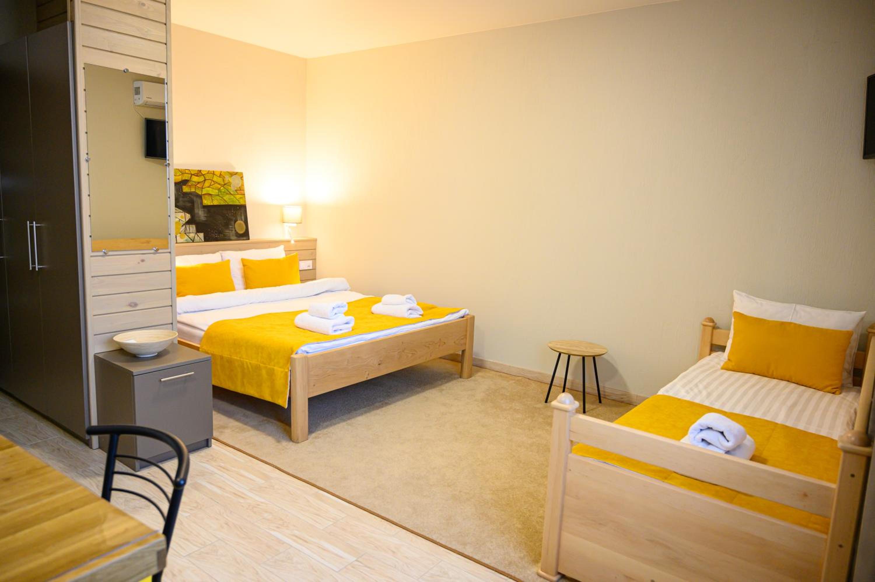 Comfort Triple Room