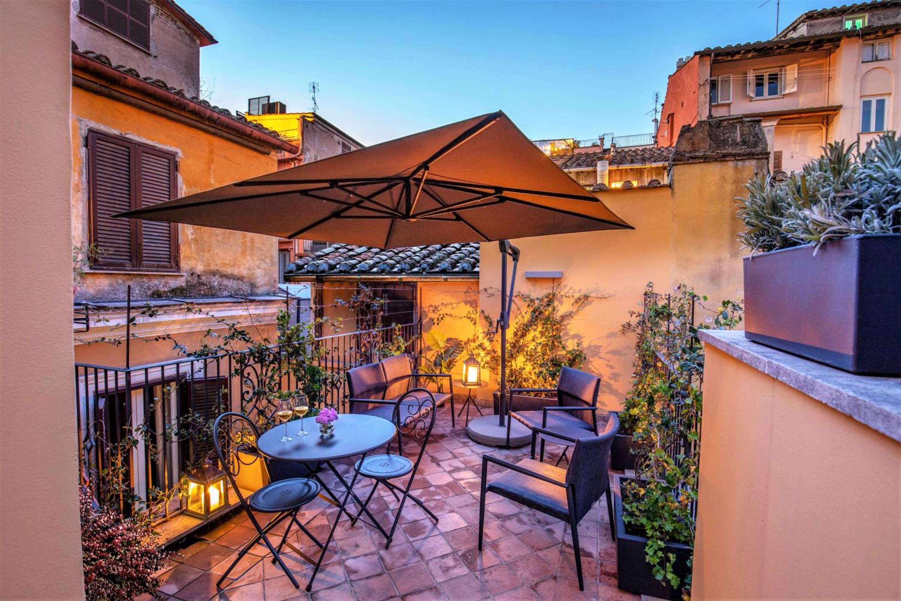 Apartment with Terrace photo 2