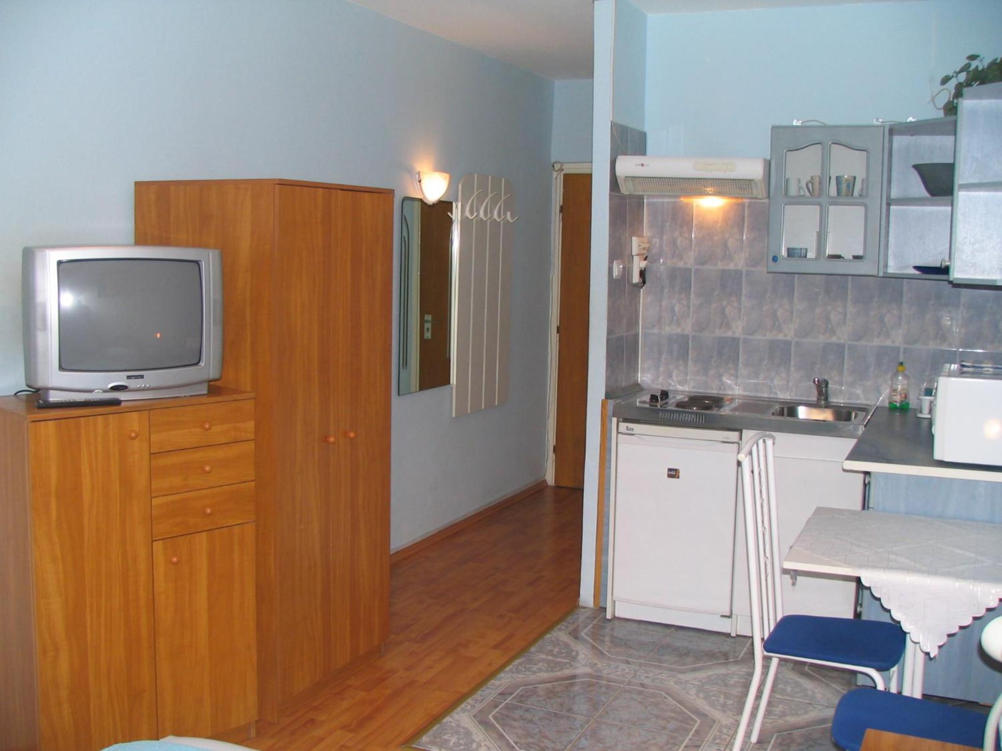 Apartment - Photo 33