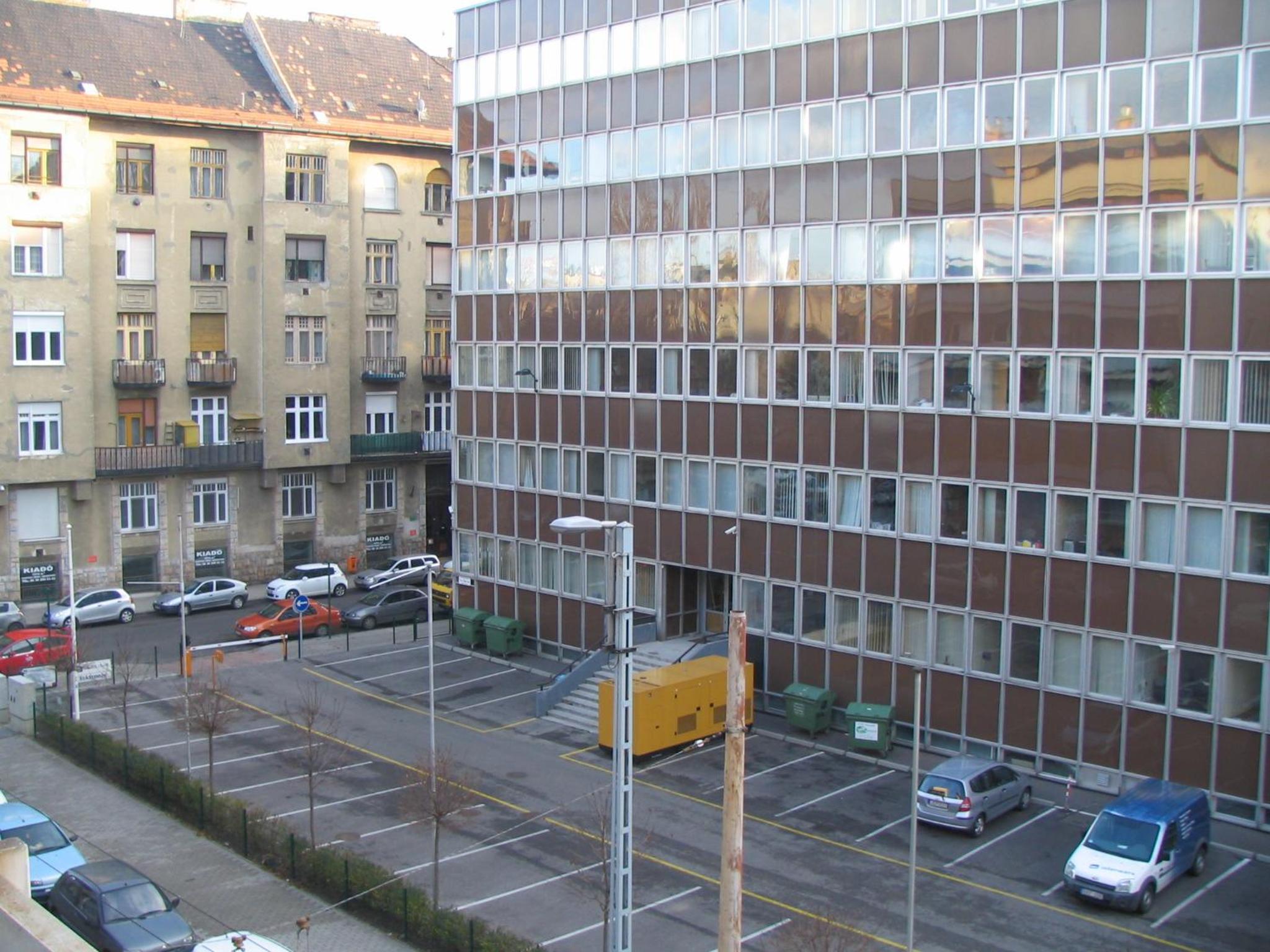 Apartment - Photo 36