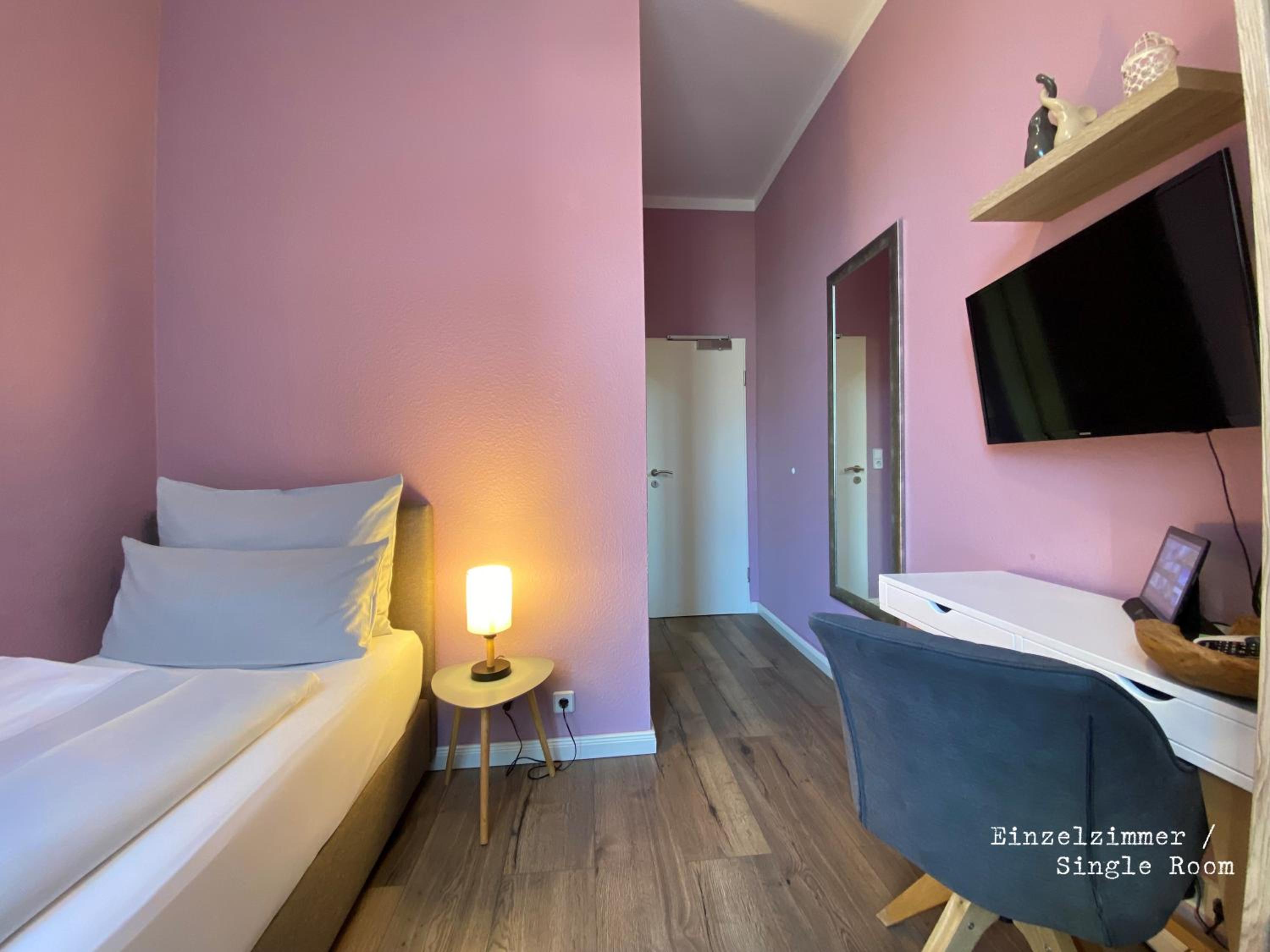 Single Room photo 1