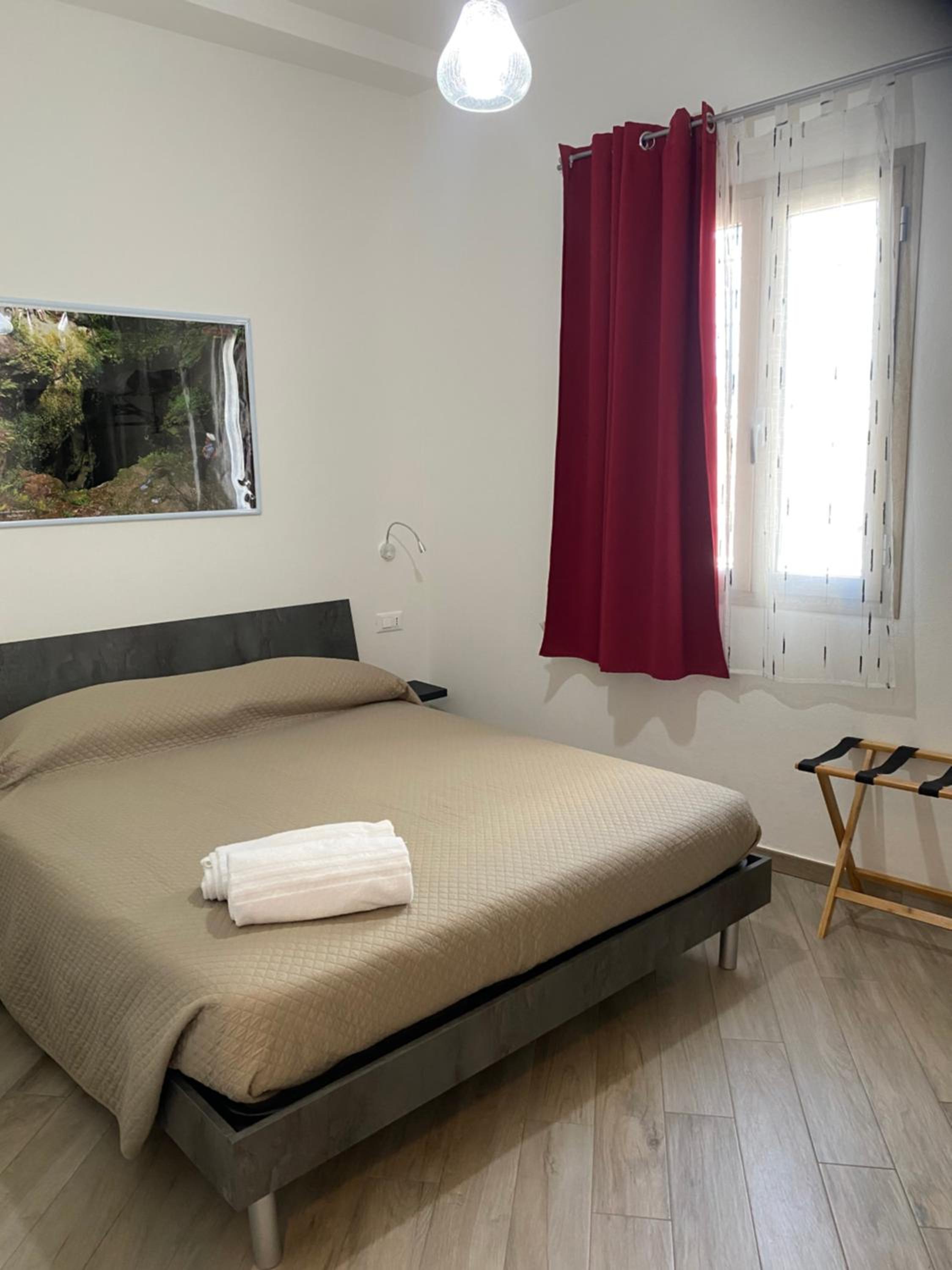 Double Room with Private Bathroom - Photo 4