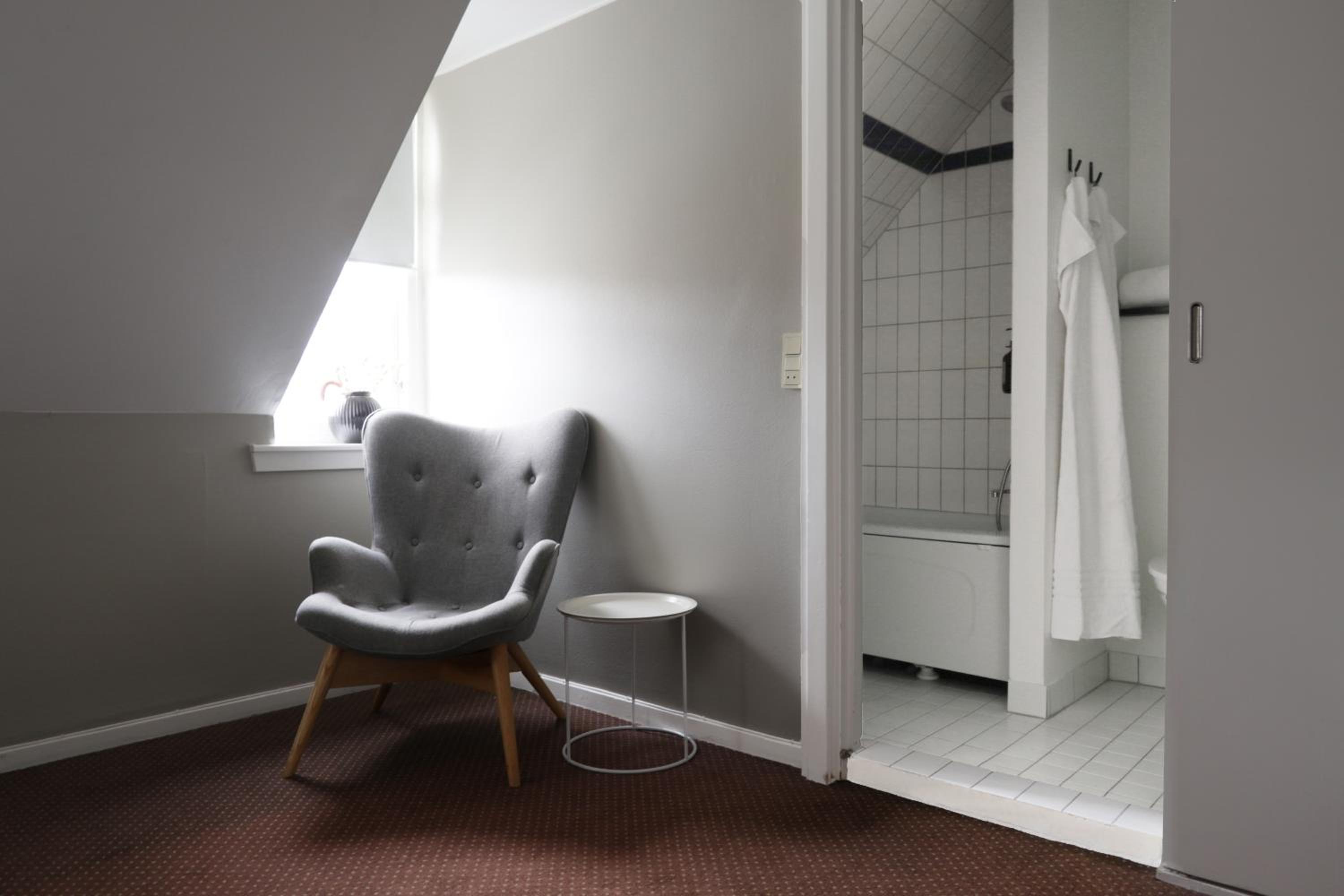 Superior Double Room - Photo 11
