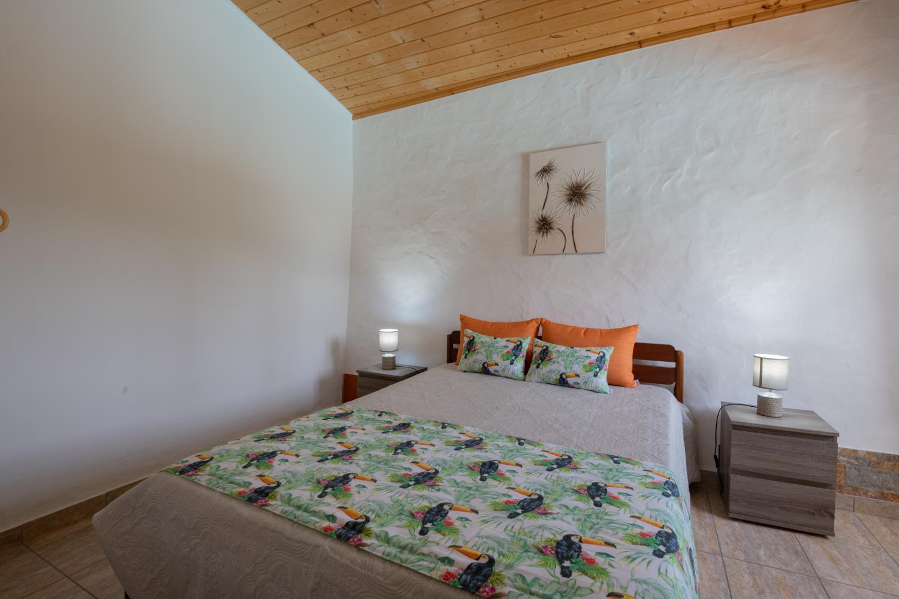Two-Bedroom Deluxe Apartment with Garden View