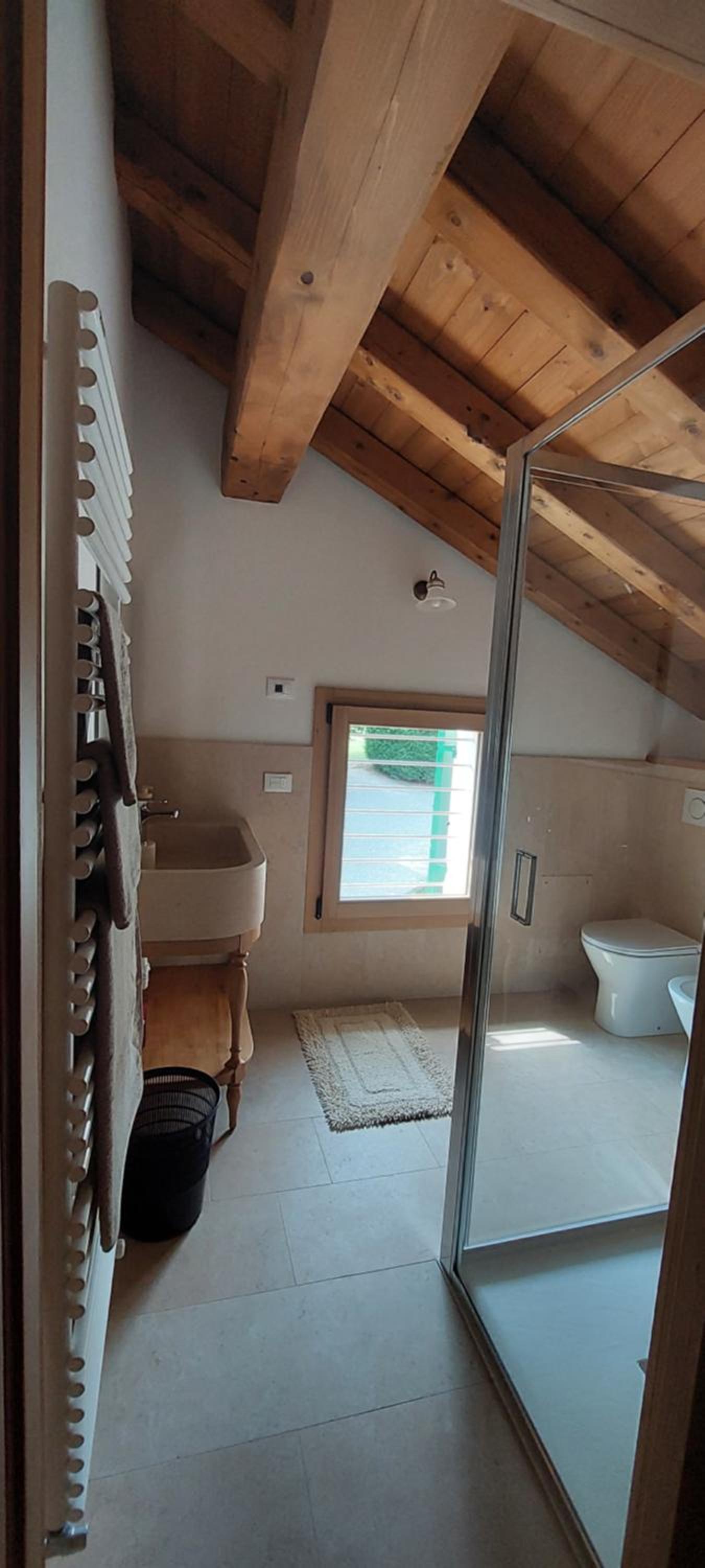 Large Double or Twin Room photo 2
