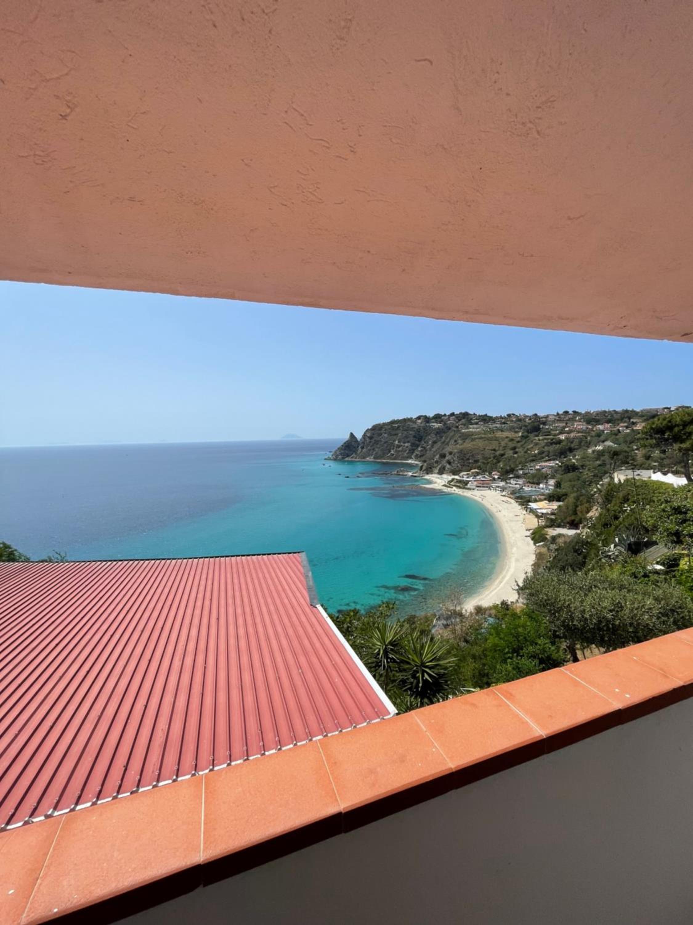Apartment with Sea View photo 2