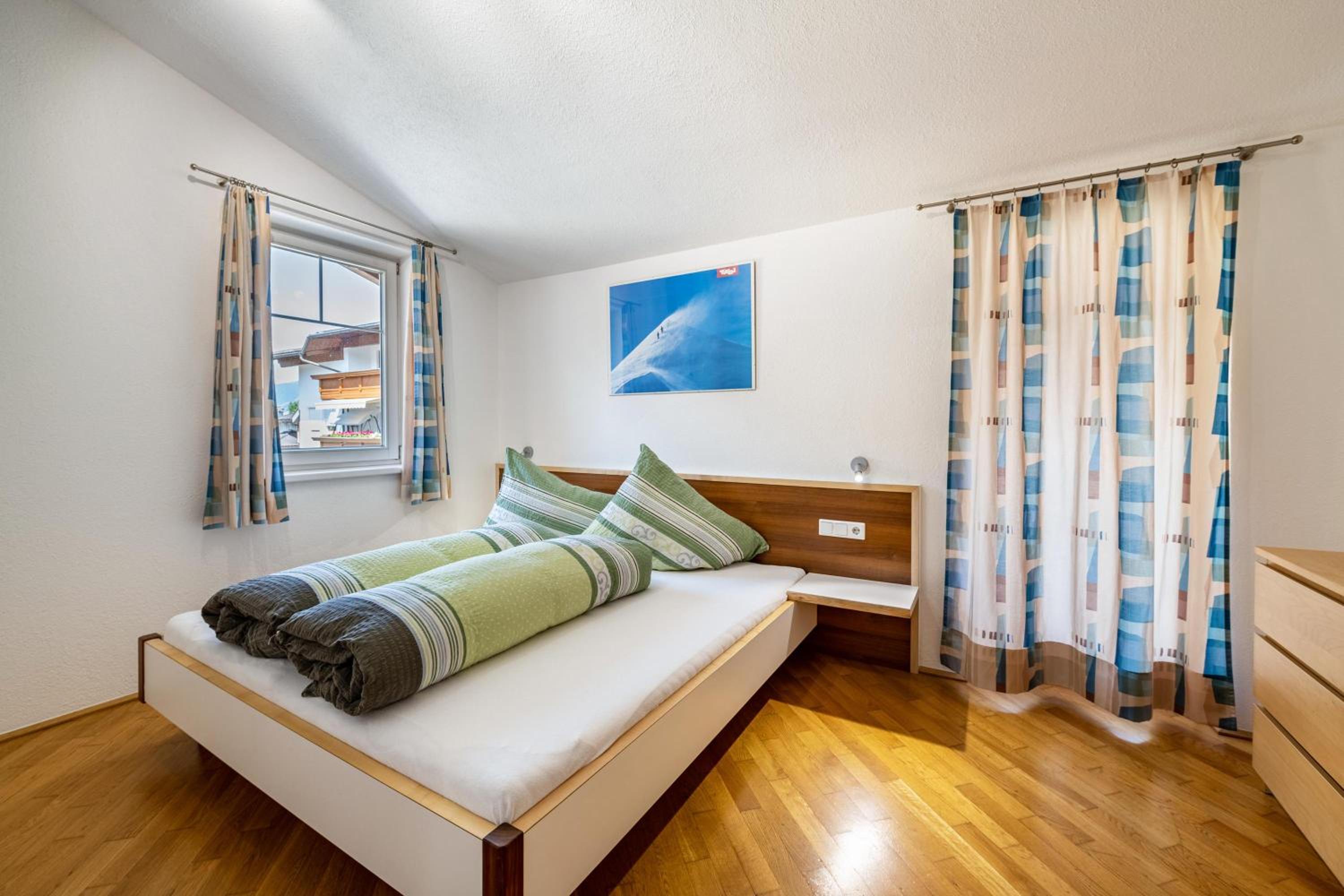 Three-Bedroom Premium Apartment with Balcony photo 1