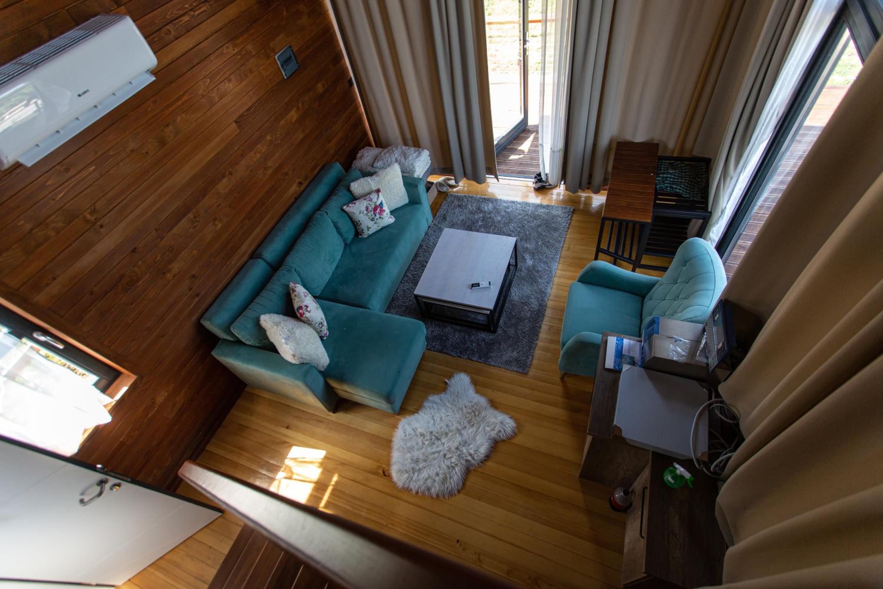 One-Bedroom House photo 3