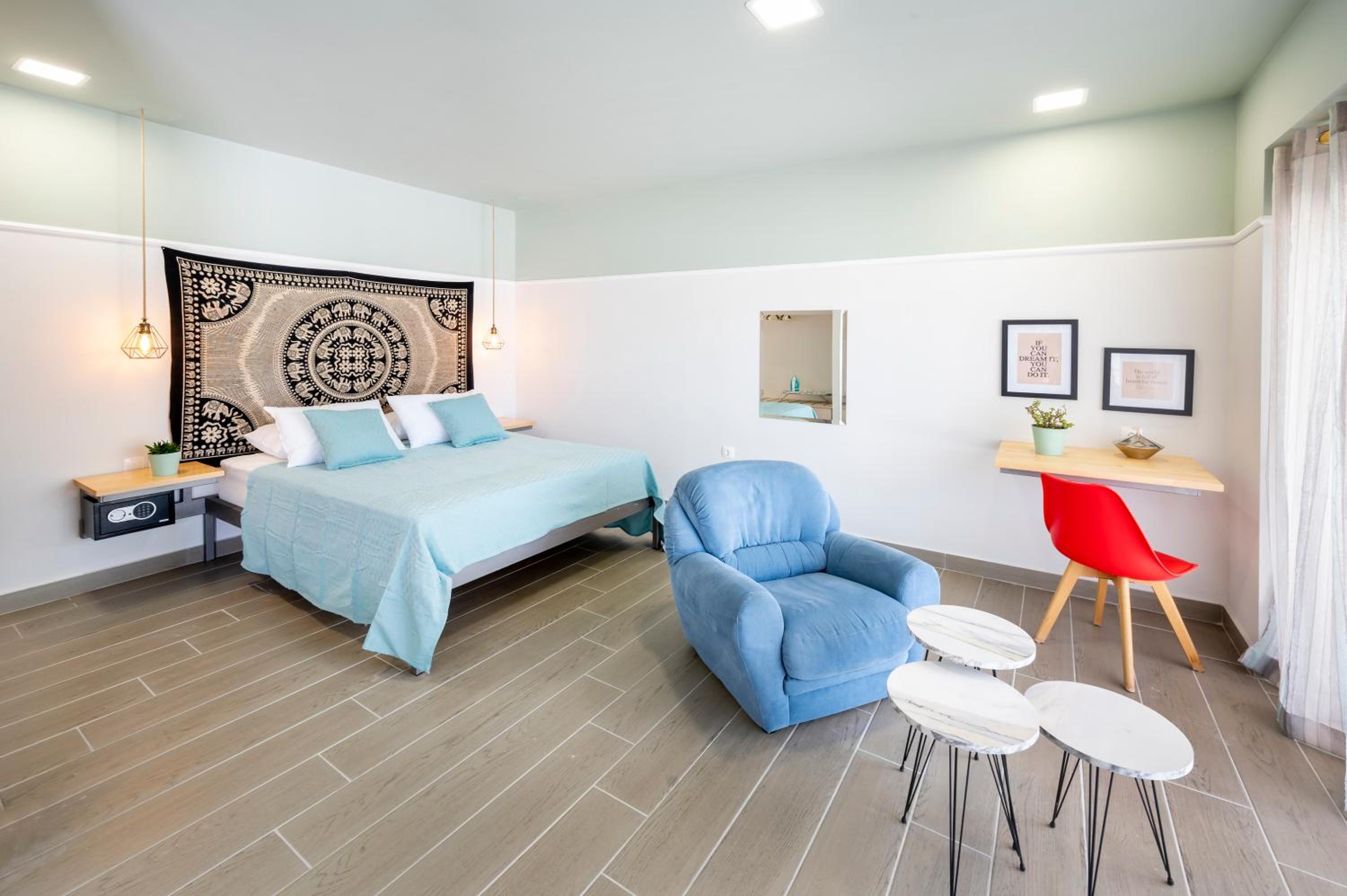 Superior Triple Room - Photo 1