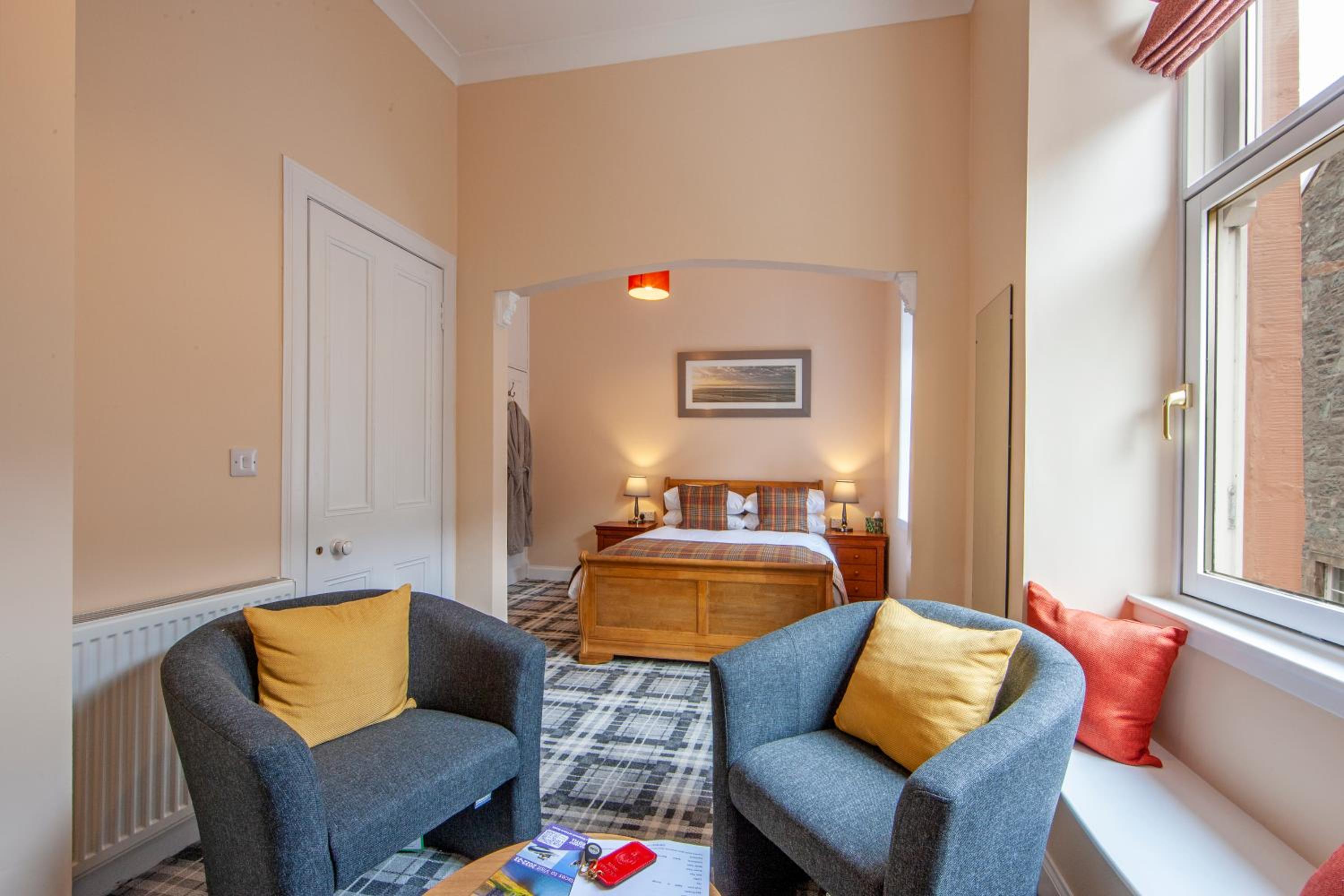 Deluxe Suite photo 2
