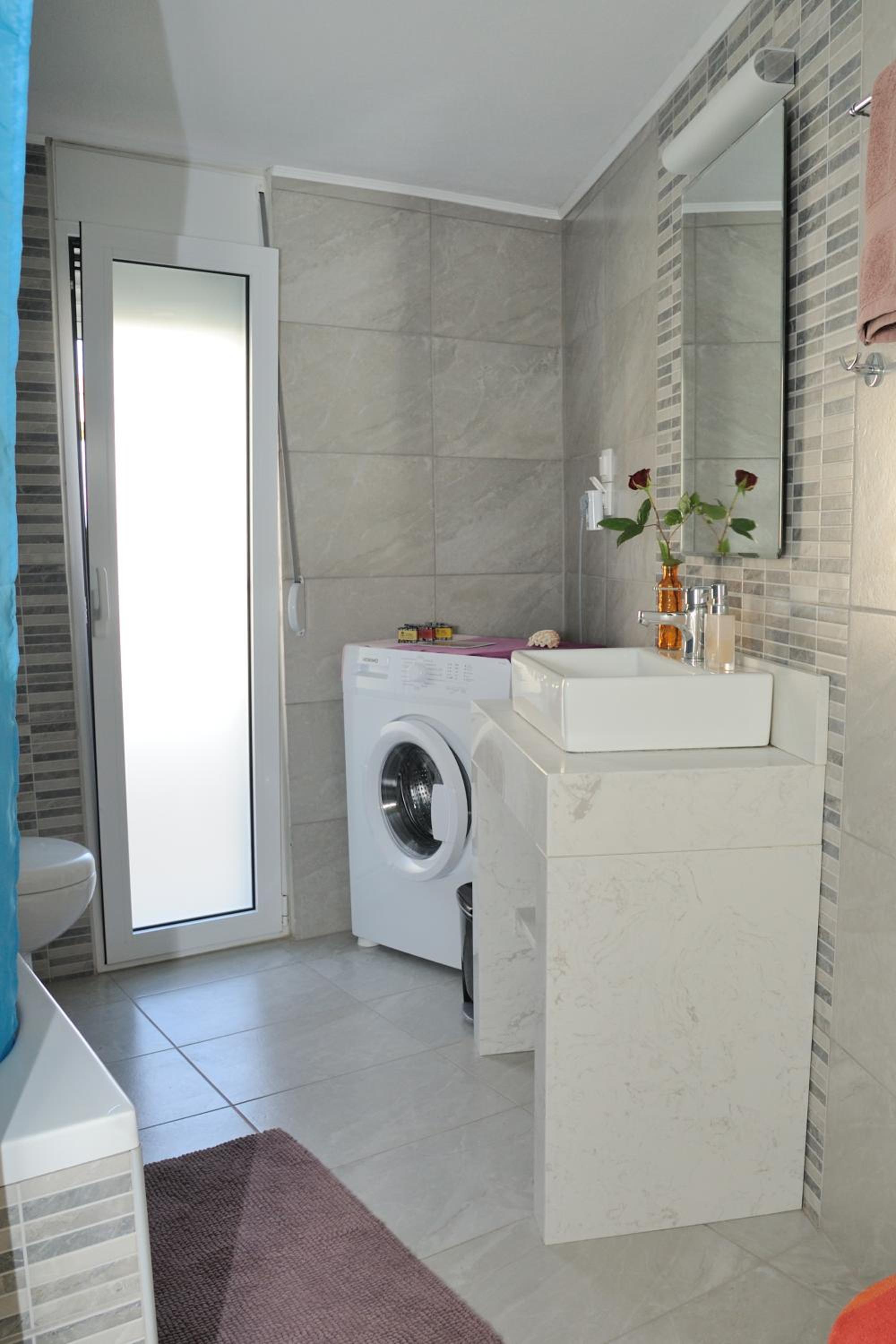 Two-Bedroom Apartment - Photo 21