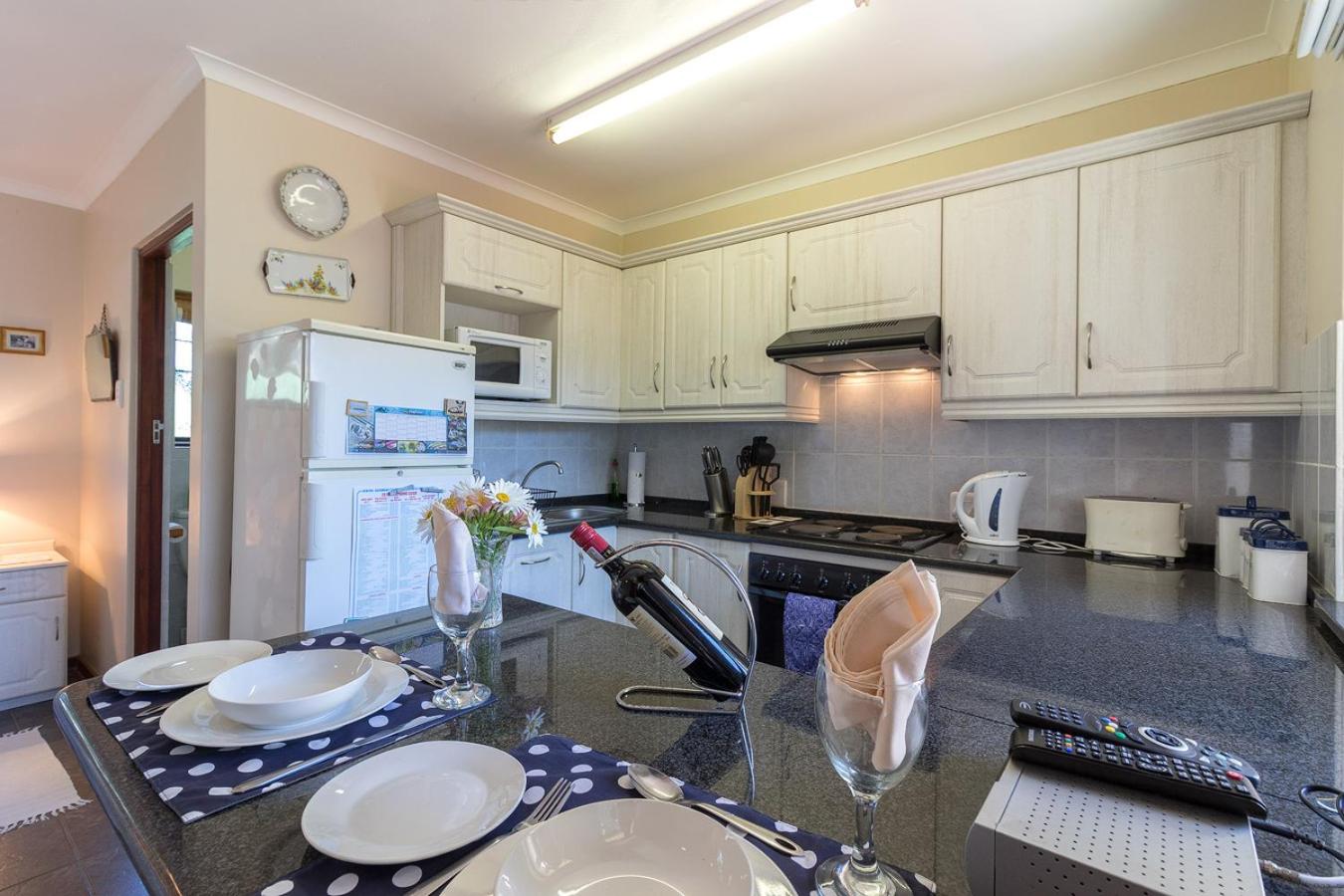 Apartment with Garden View - Photo 3