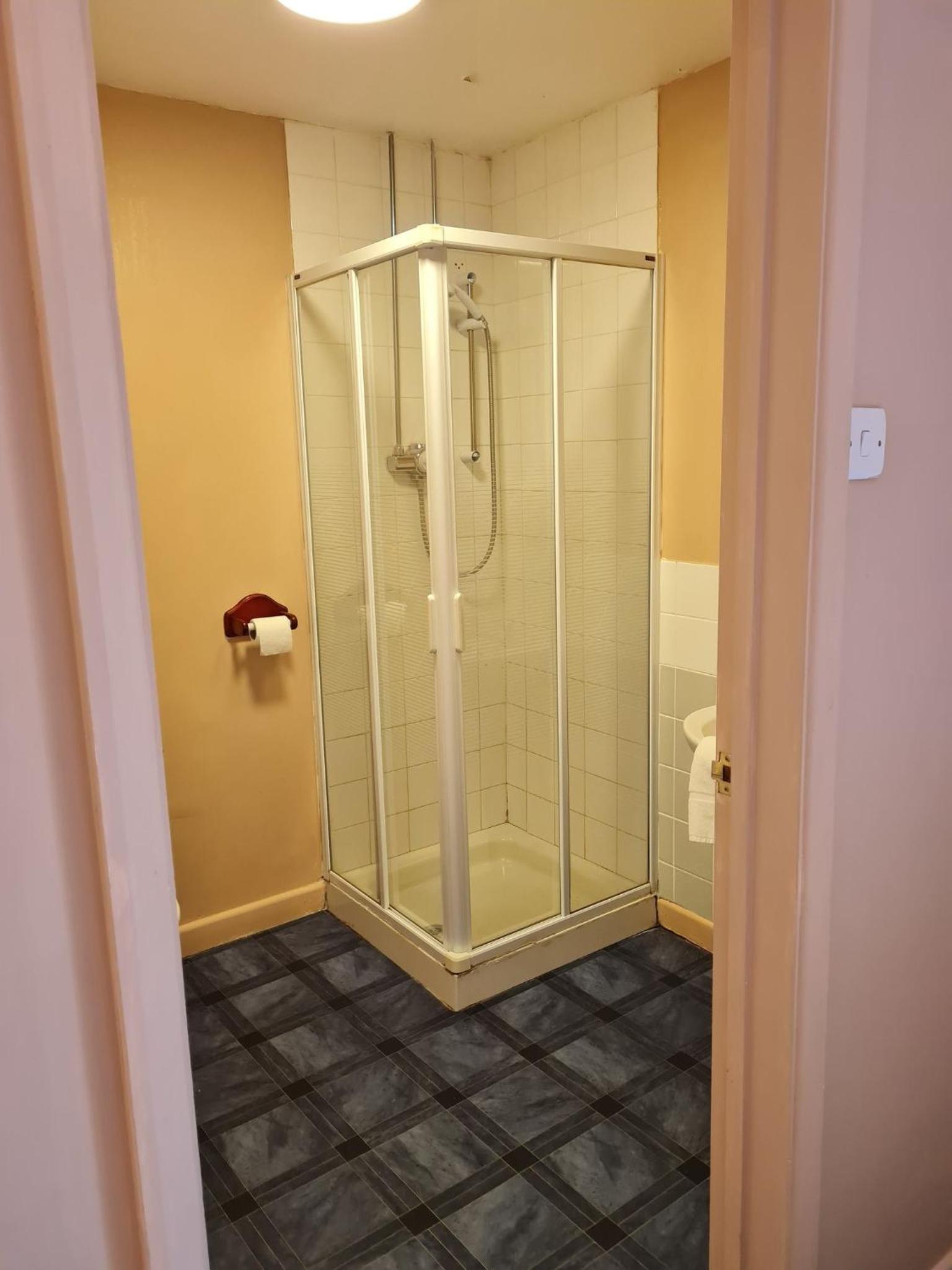 Quadruple Room With Shower photo 3