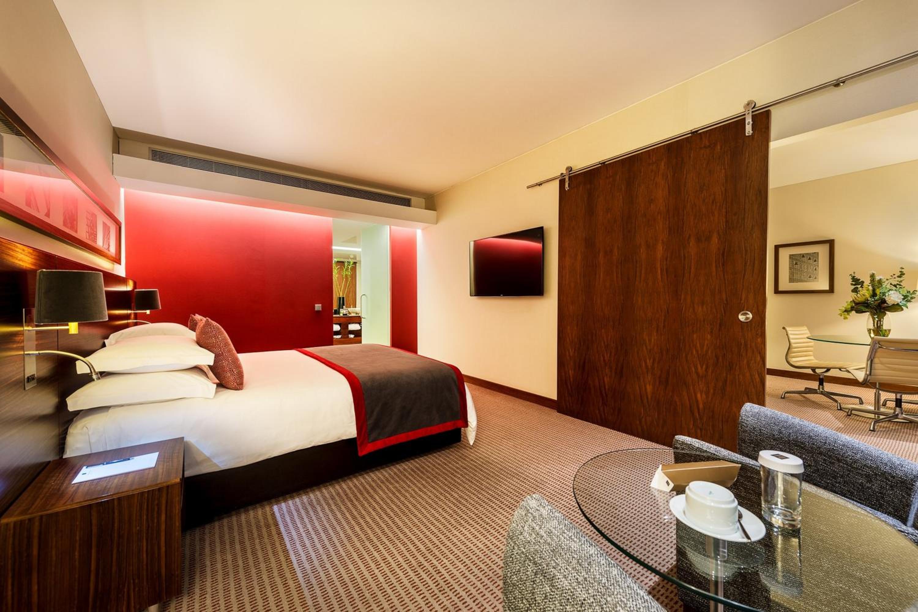 Family Suite (2 Adults + 2 Children up to 12 years old) photo 2