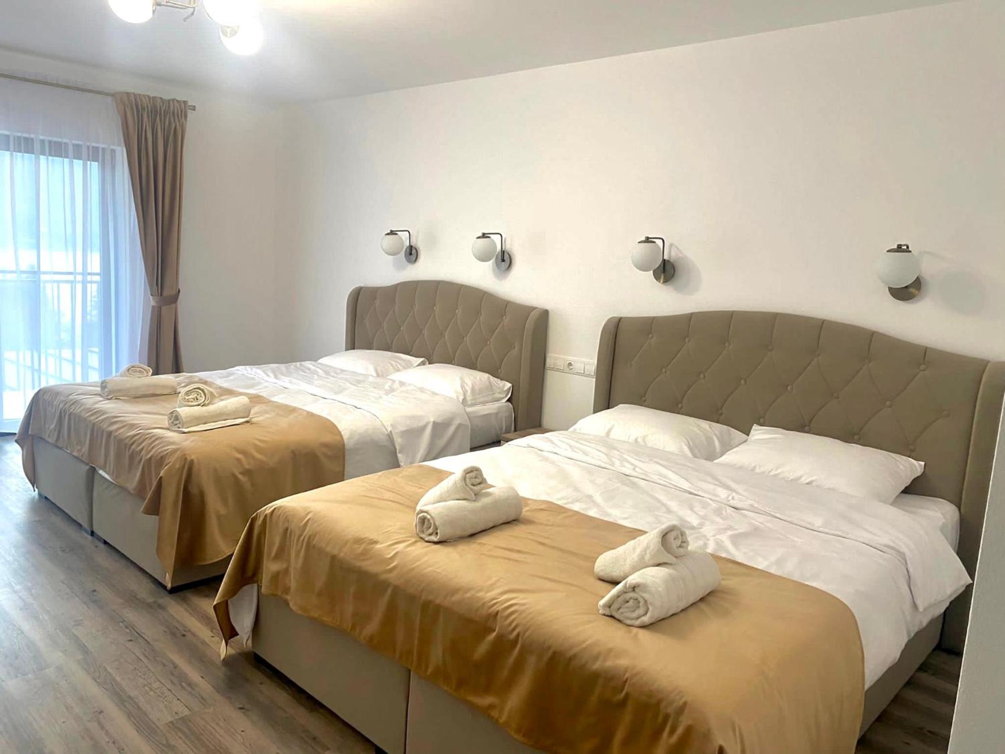 Quadruple Room with Lake View photo 2