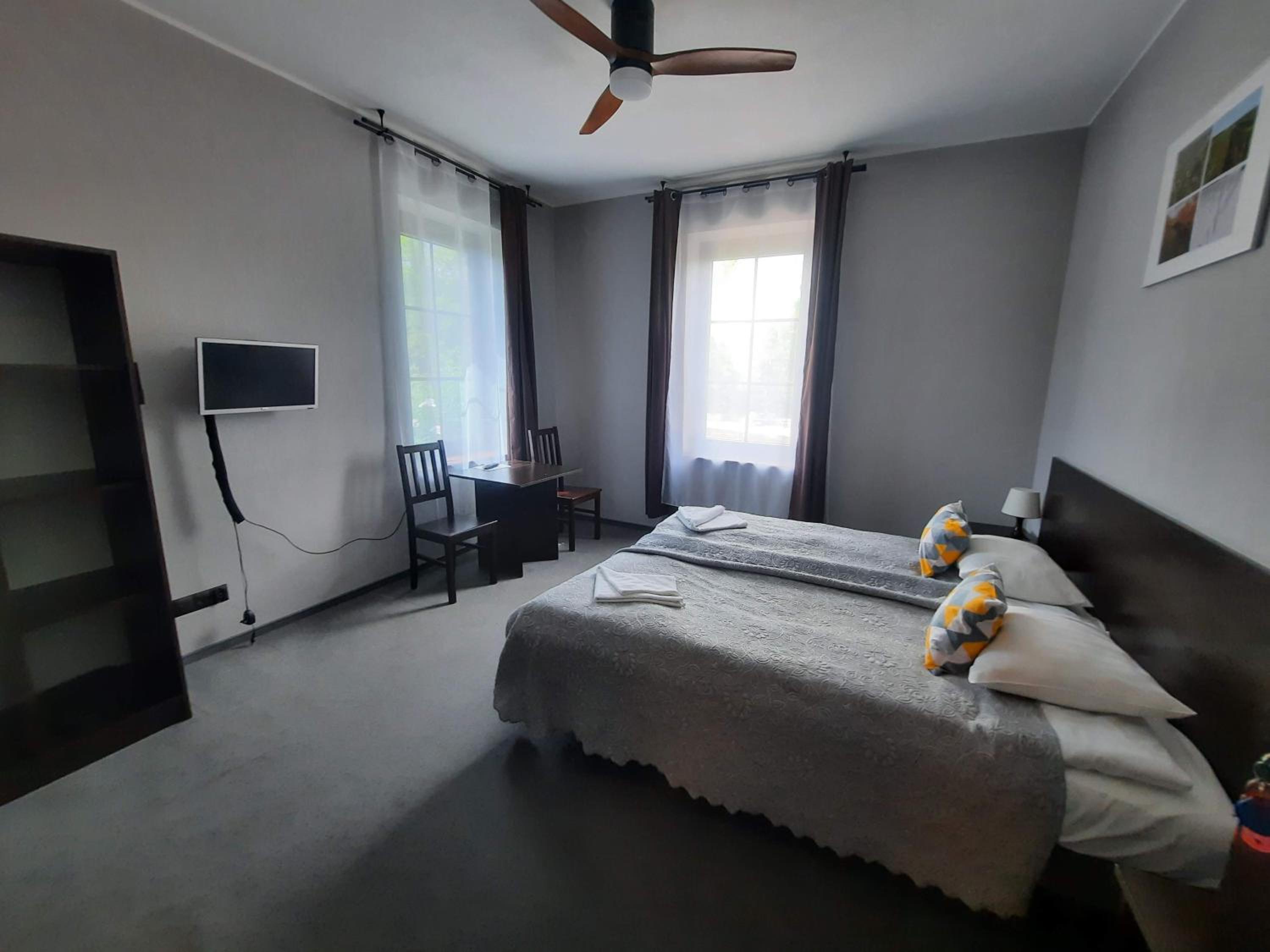 Economy Double Room - Photo 5
