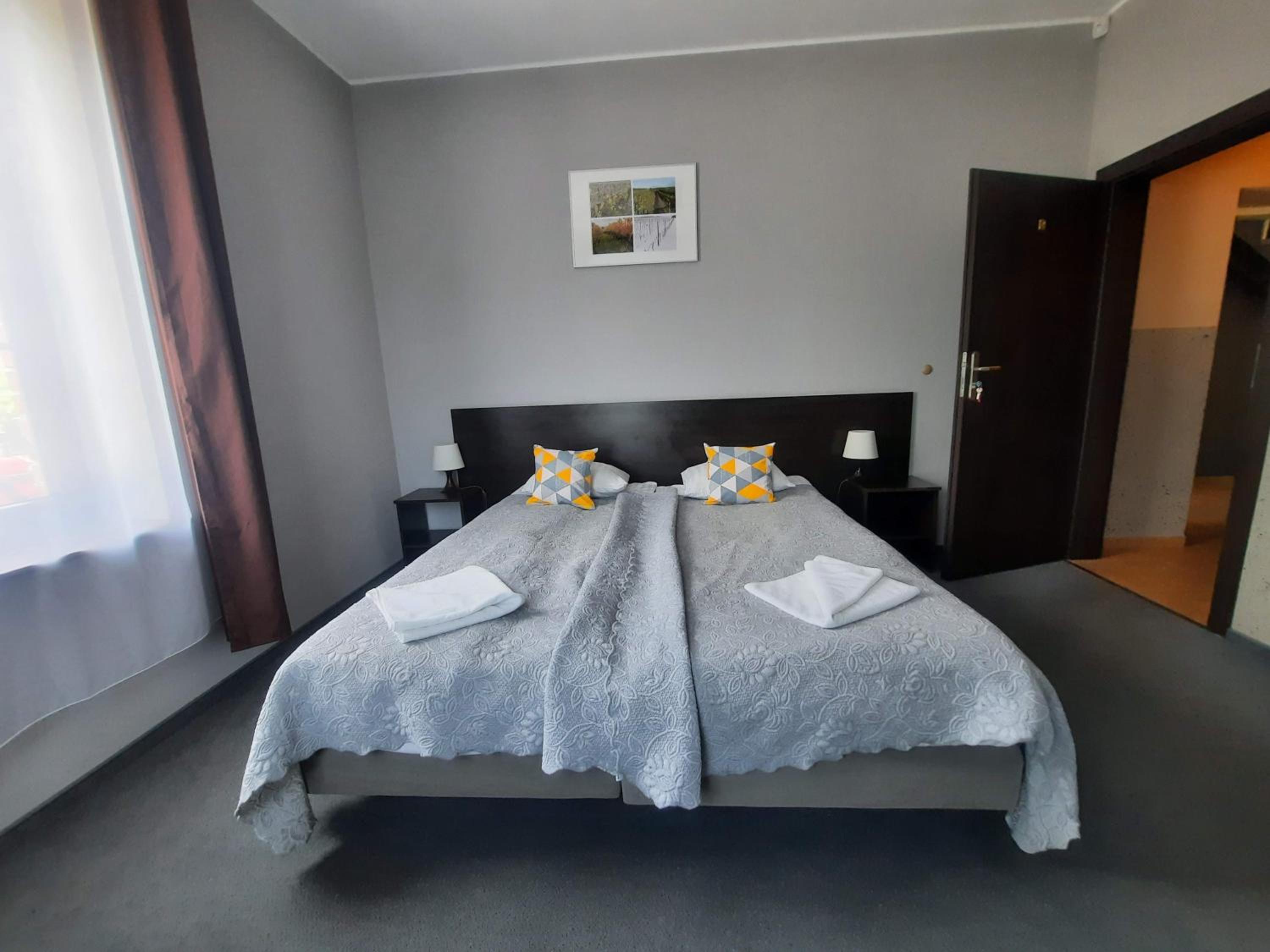 Economy Double Room - Photo 6