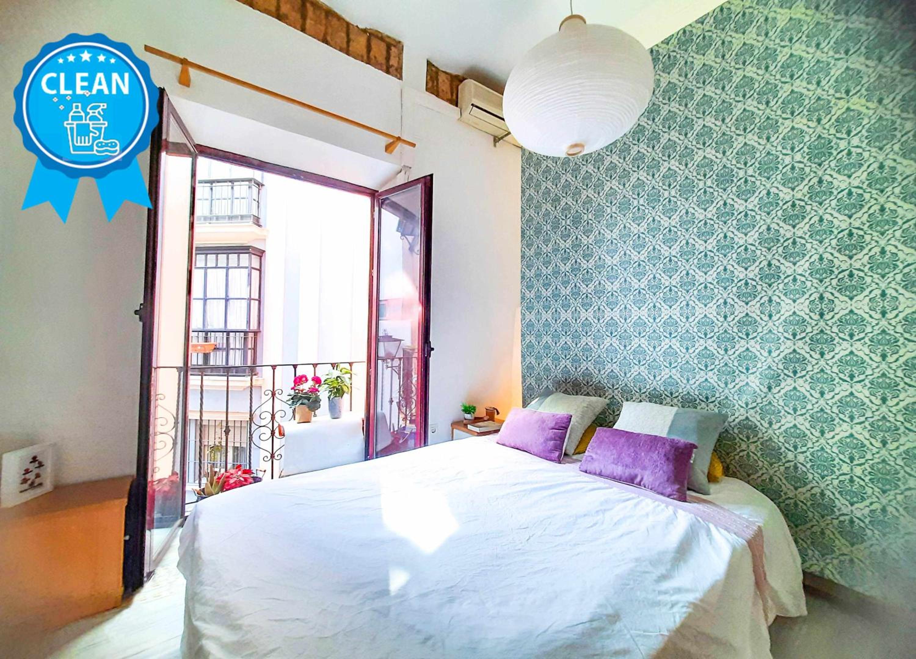 Apartamento con Balcón