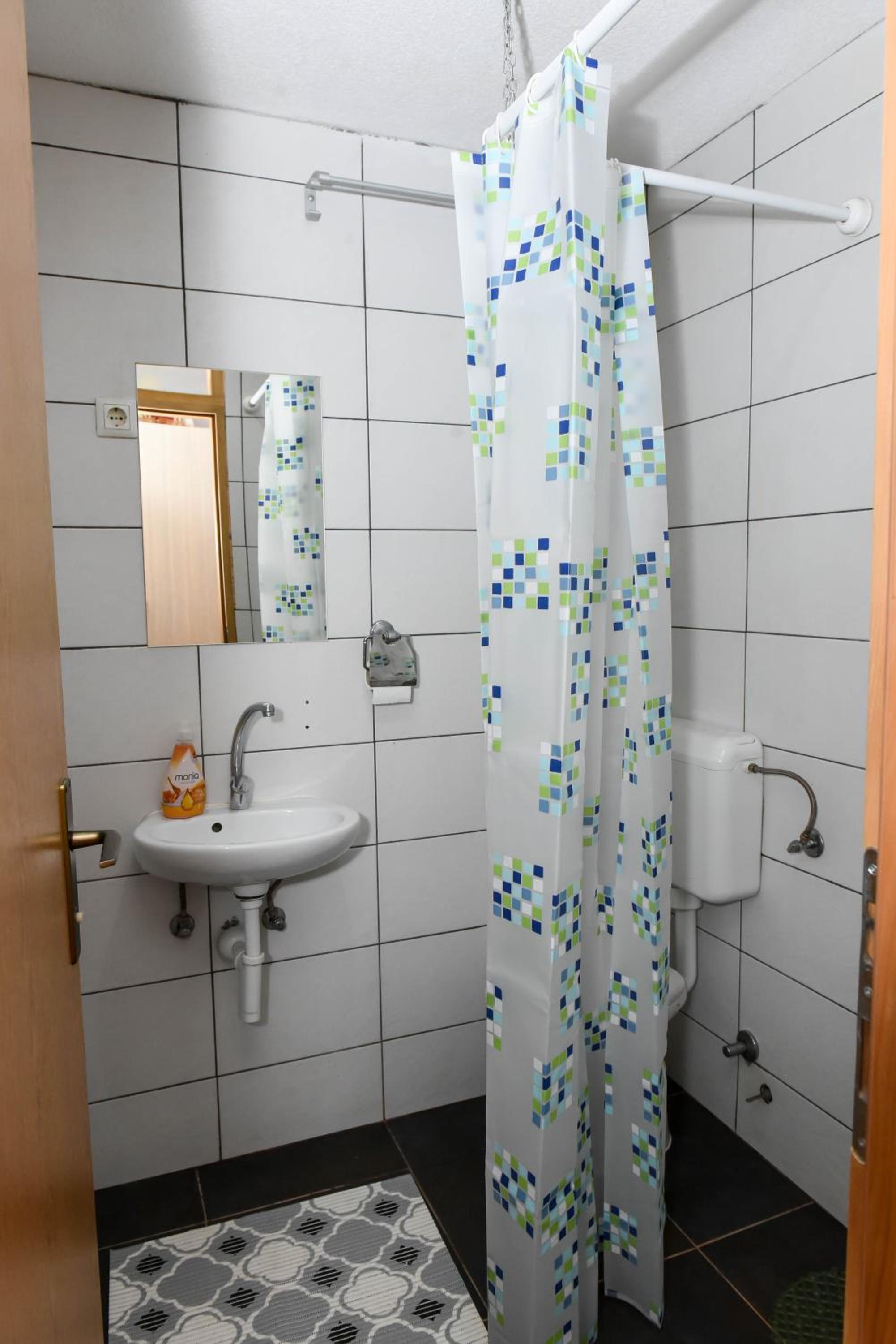 Standard Triple Room photo 3
