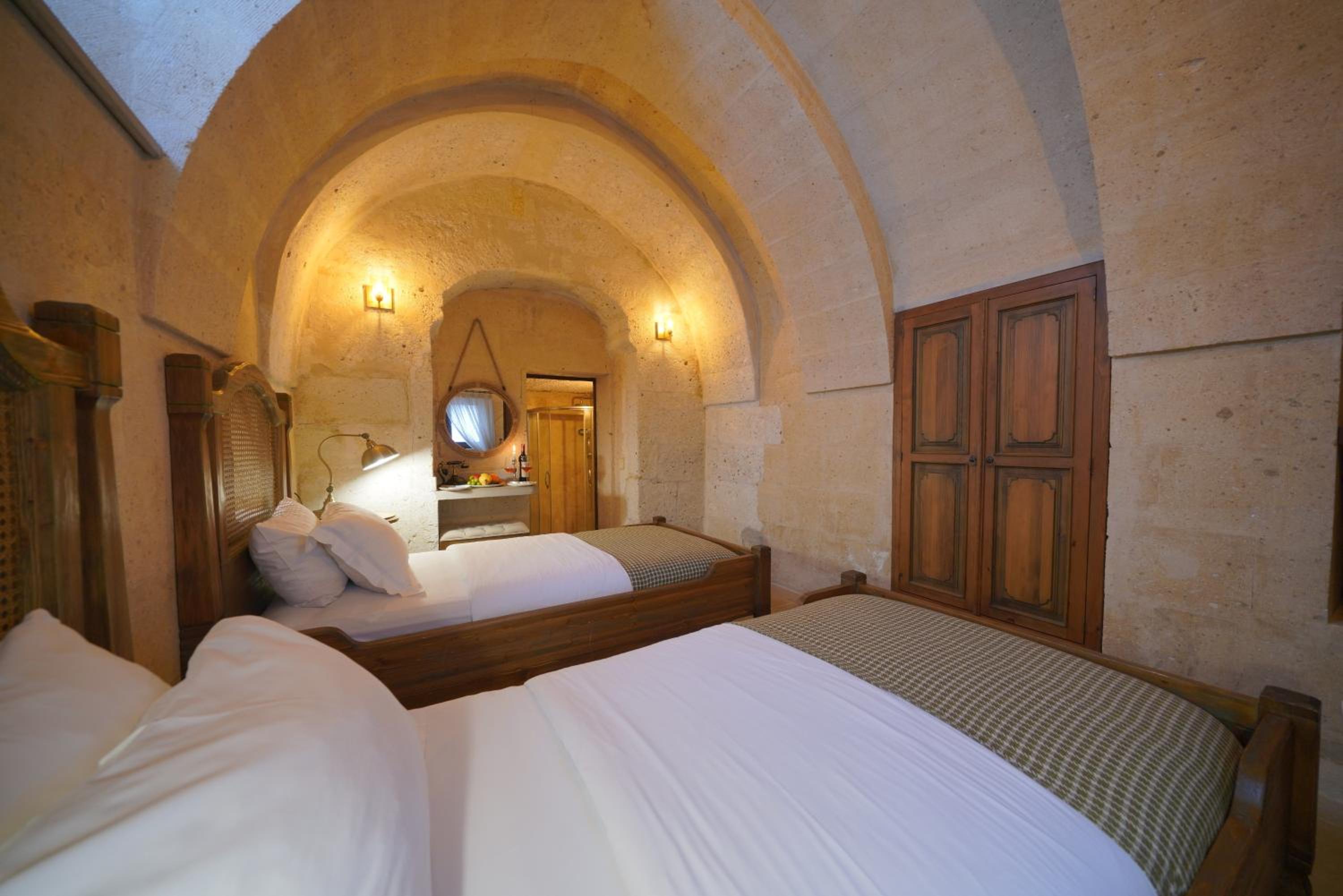Standard Double or Twin Room photo 2
