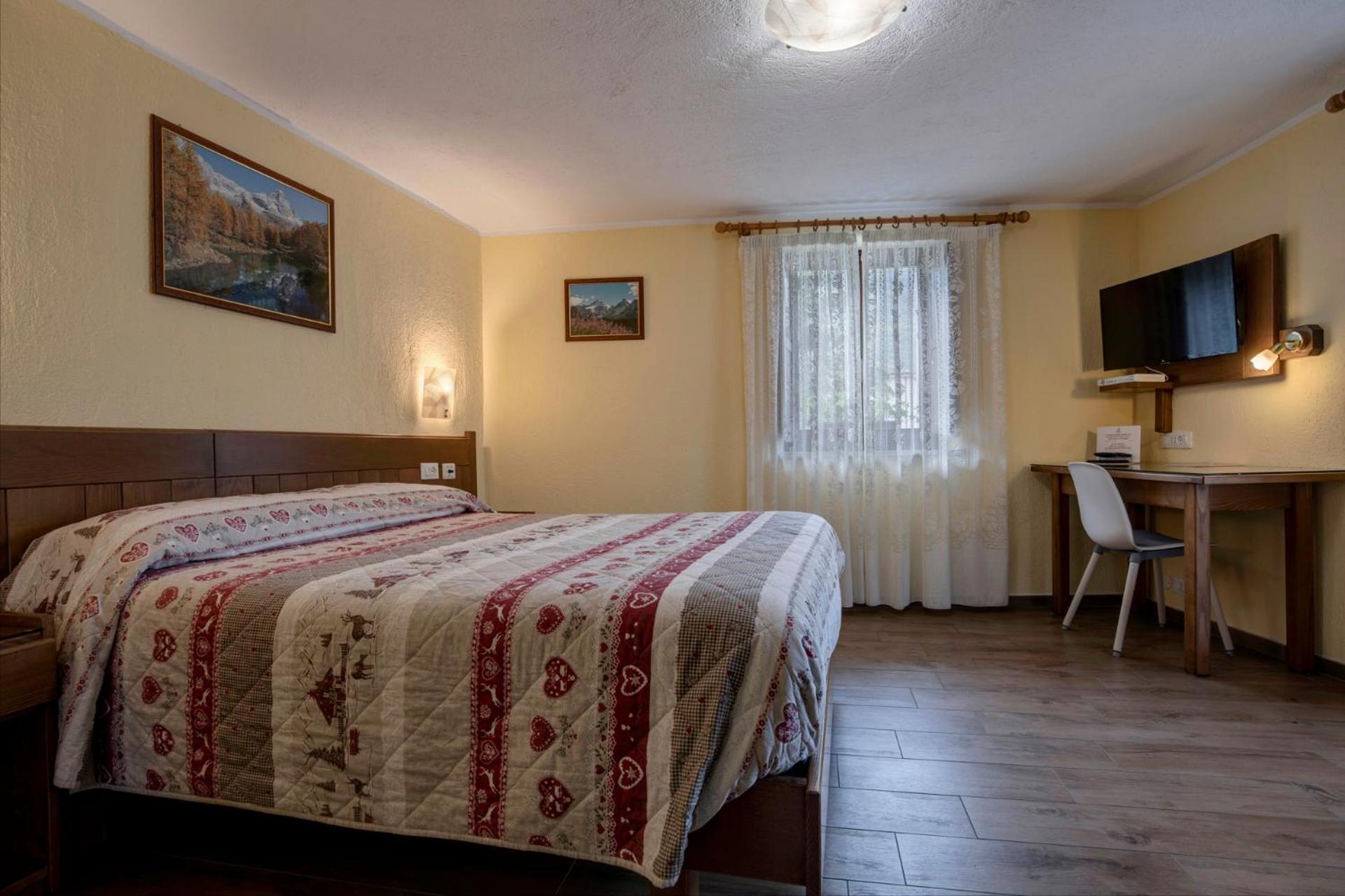 Double Room - Photo 17
