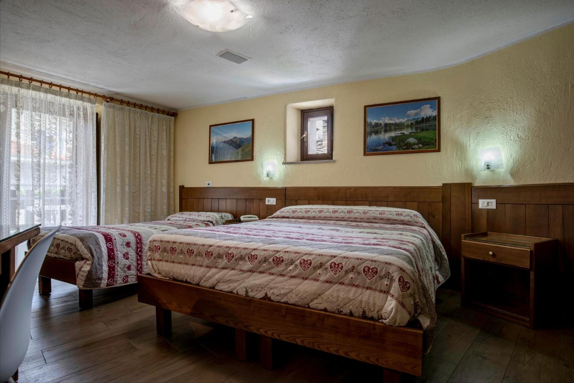 Double Room - Photo 15