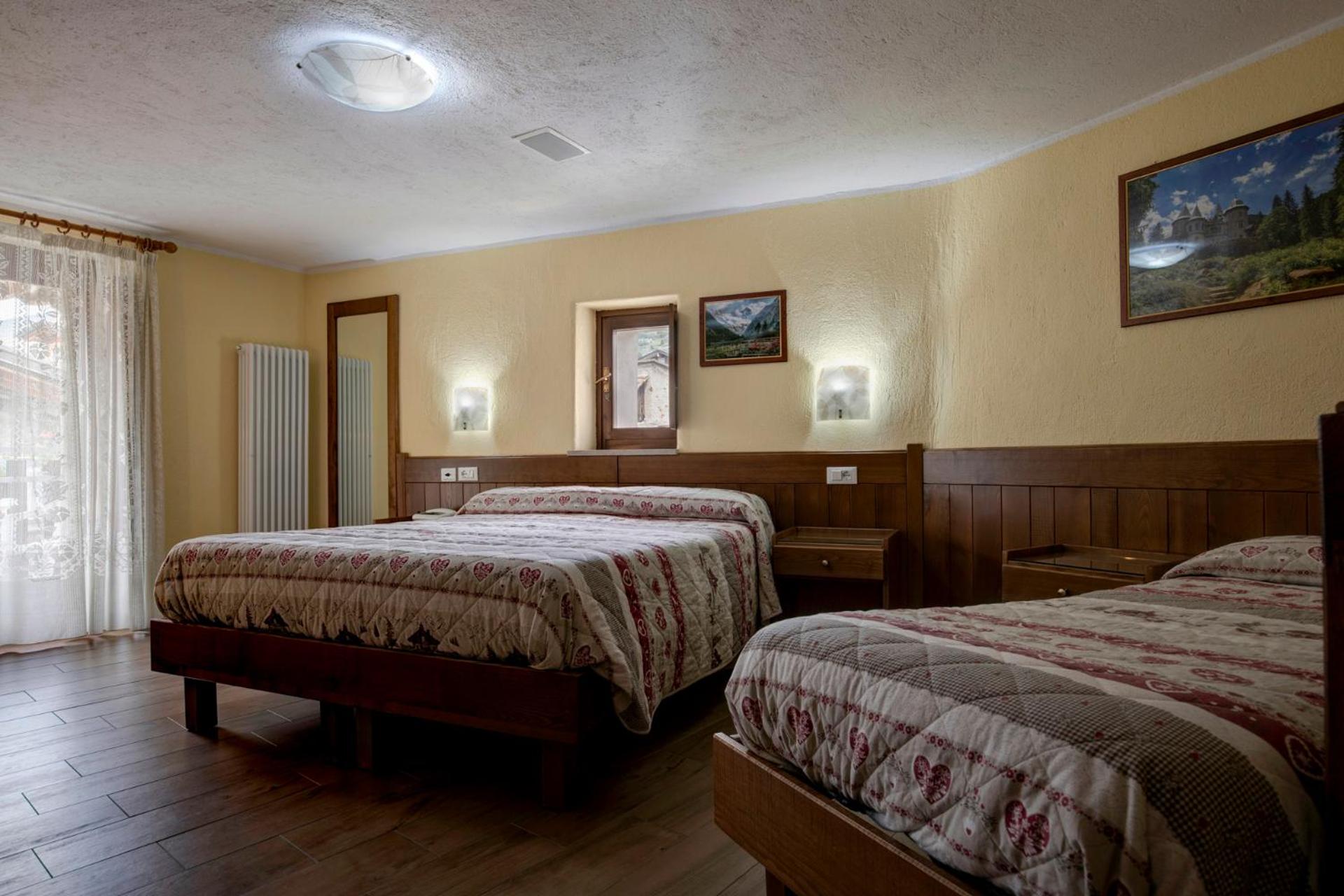 Double Room - Photo 22