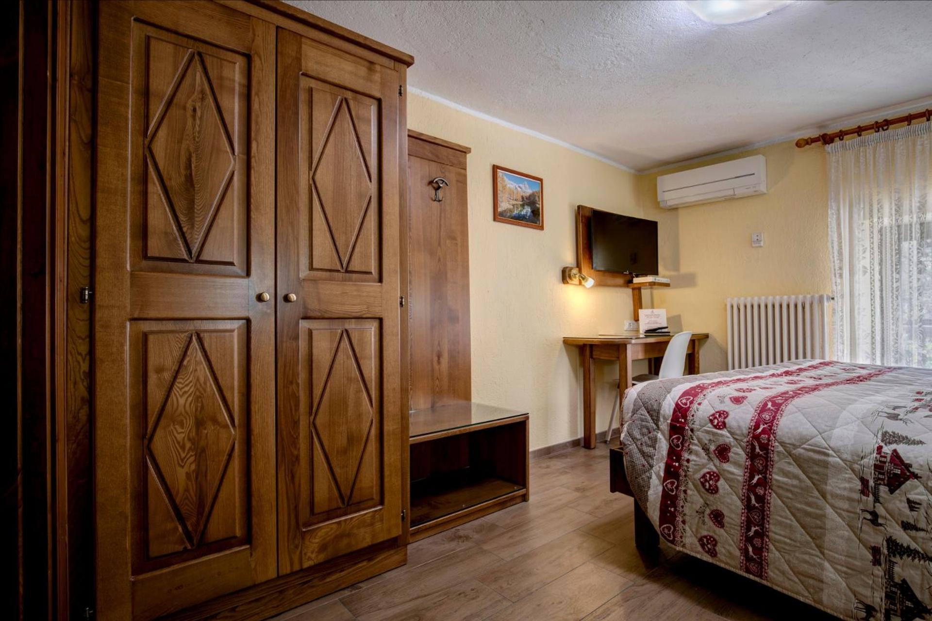 Double Room - Photo 21