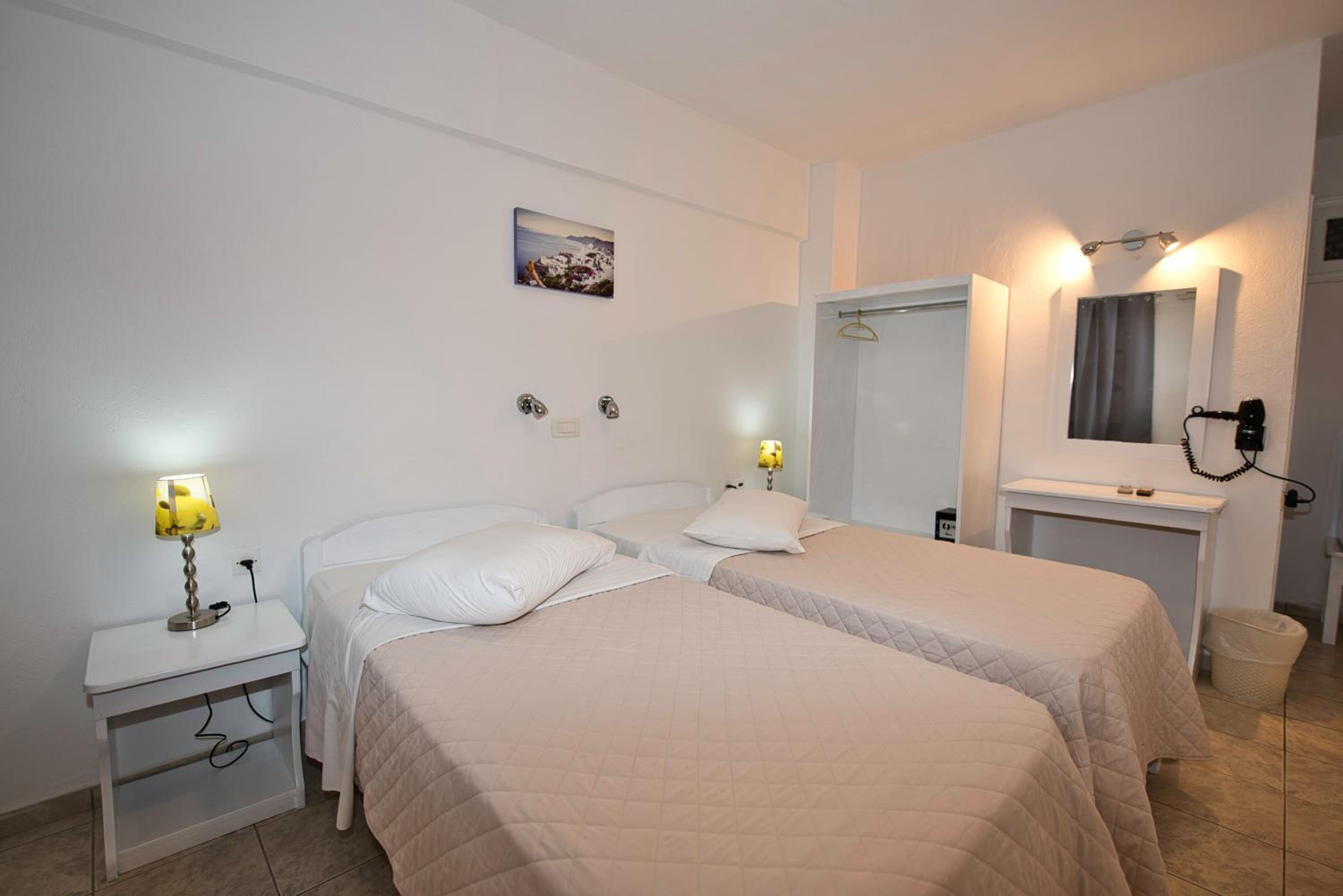 Double or Twin Room - Photo 1